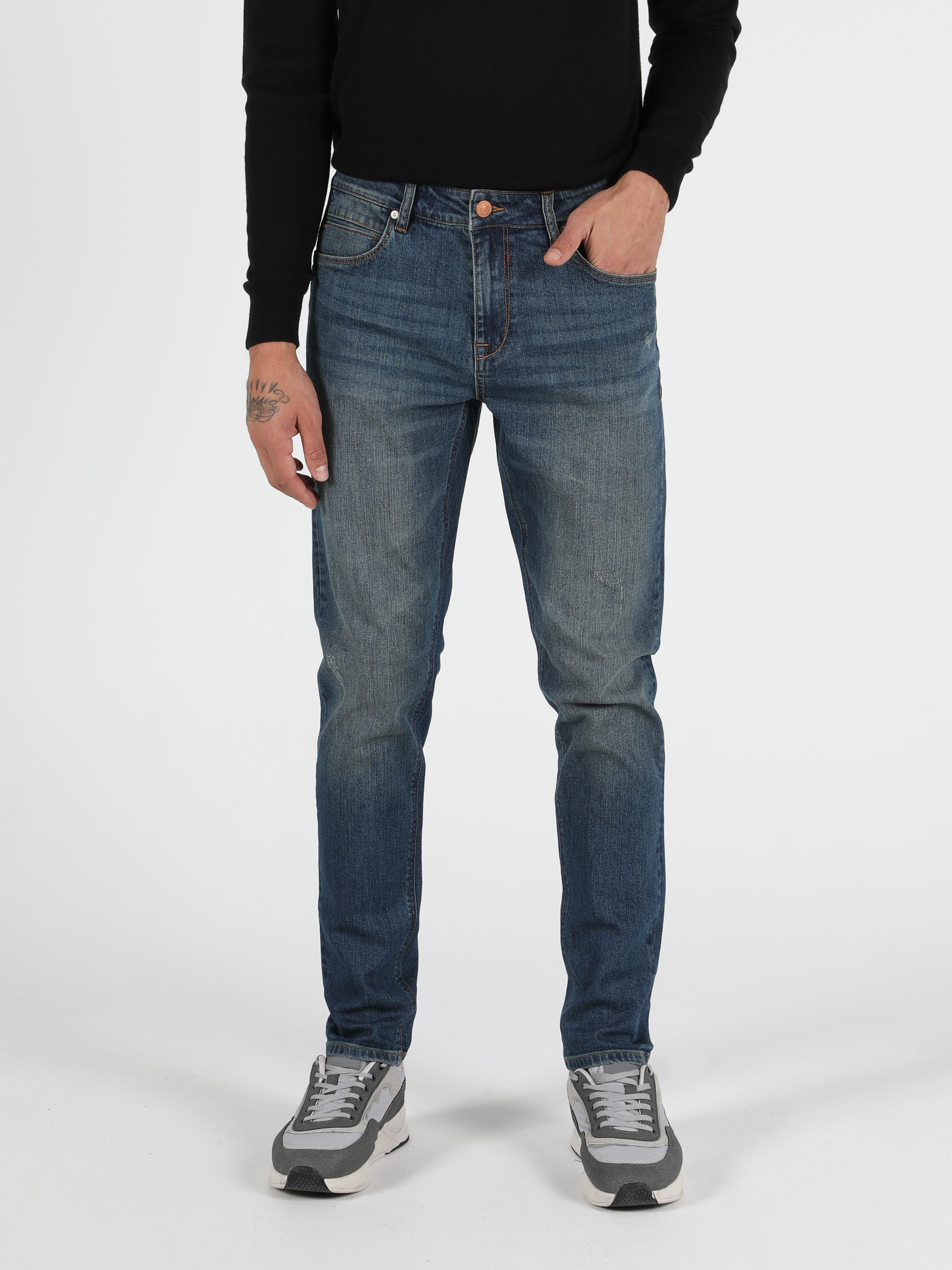 Afișați detalii pentru Pantaloni De Barbati Denim Slim Fit 041 Danny Cl1050972