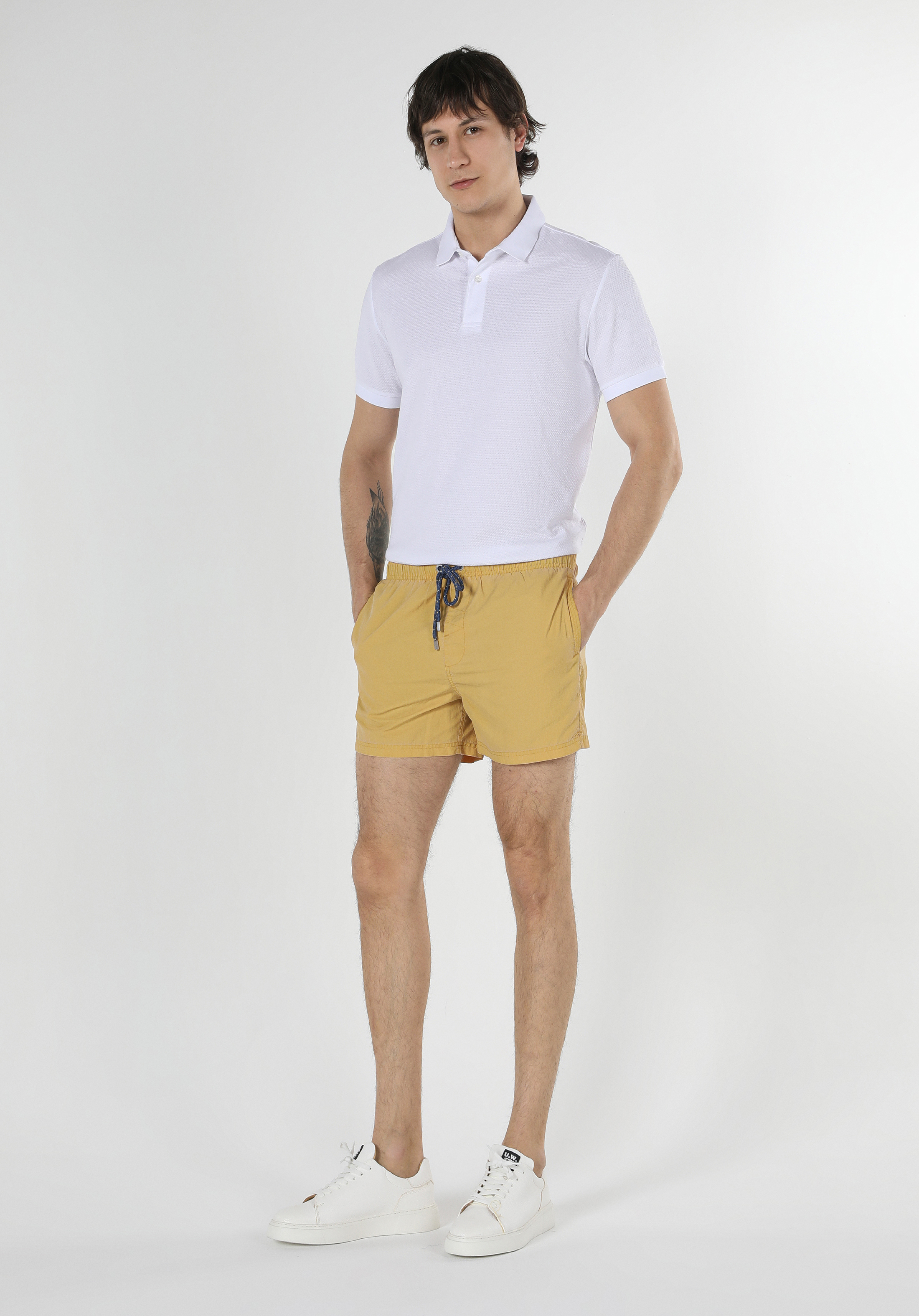 Afișați detalii pentru Short De Plaja De Barbati Galben Slim Fit  CL1059536