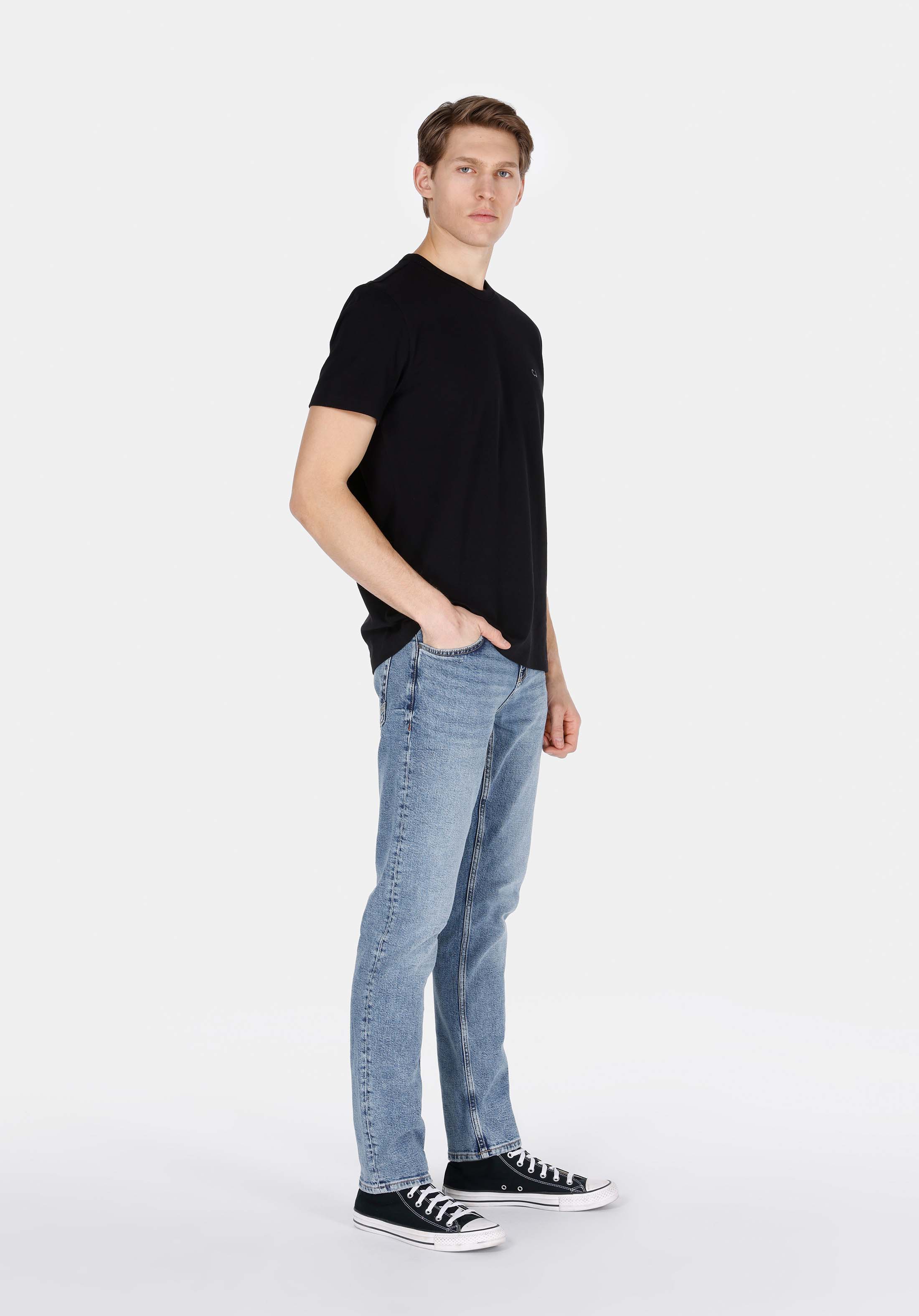 Afișați detalii pentru Pantaloni De Barbati Denim Straight Fit 044 Karl Cl1073391