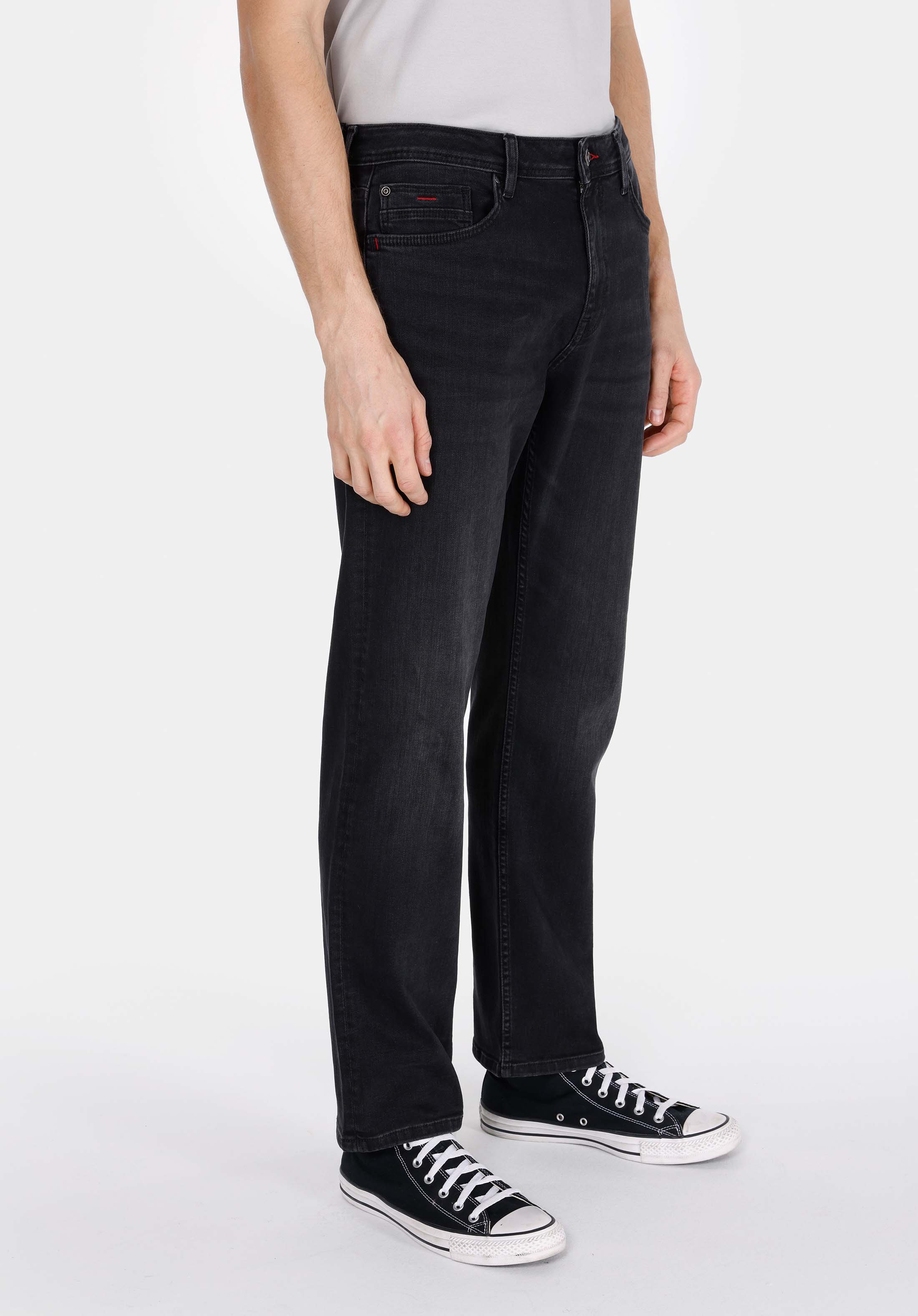 Afișați detalii pentru Pantaloni De Barbati Negru Regular Fit 045 David Cl1073424