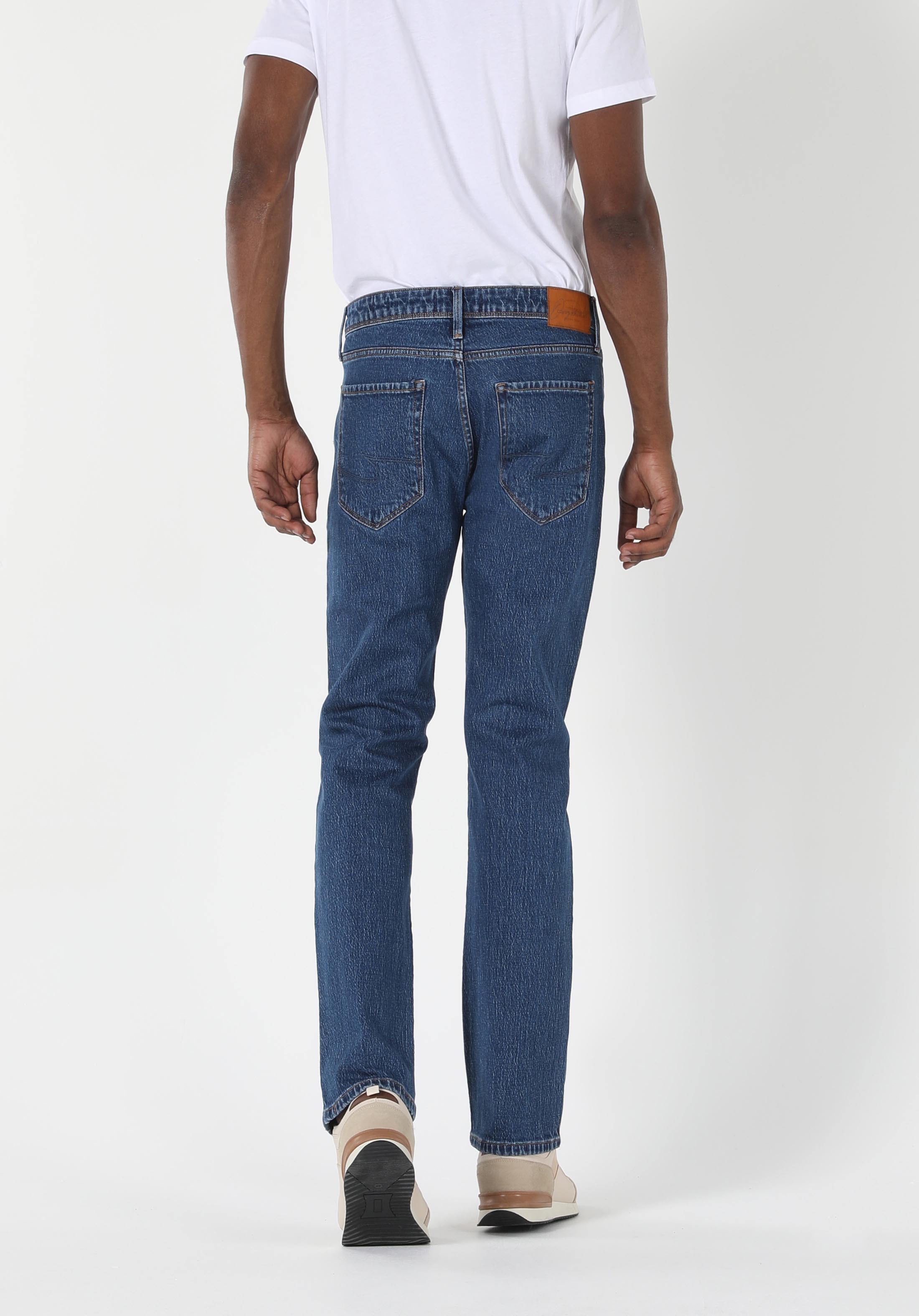 Afișați detalii pentru Pantaloni De Barbati Denim Regular Fit 045 David Cl1057872