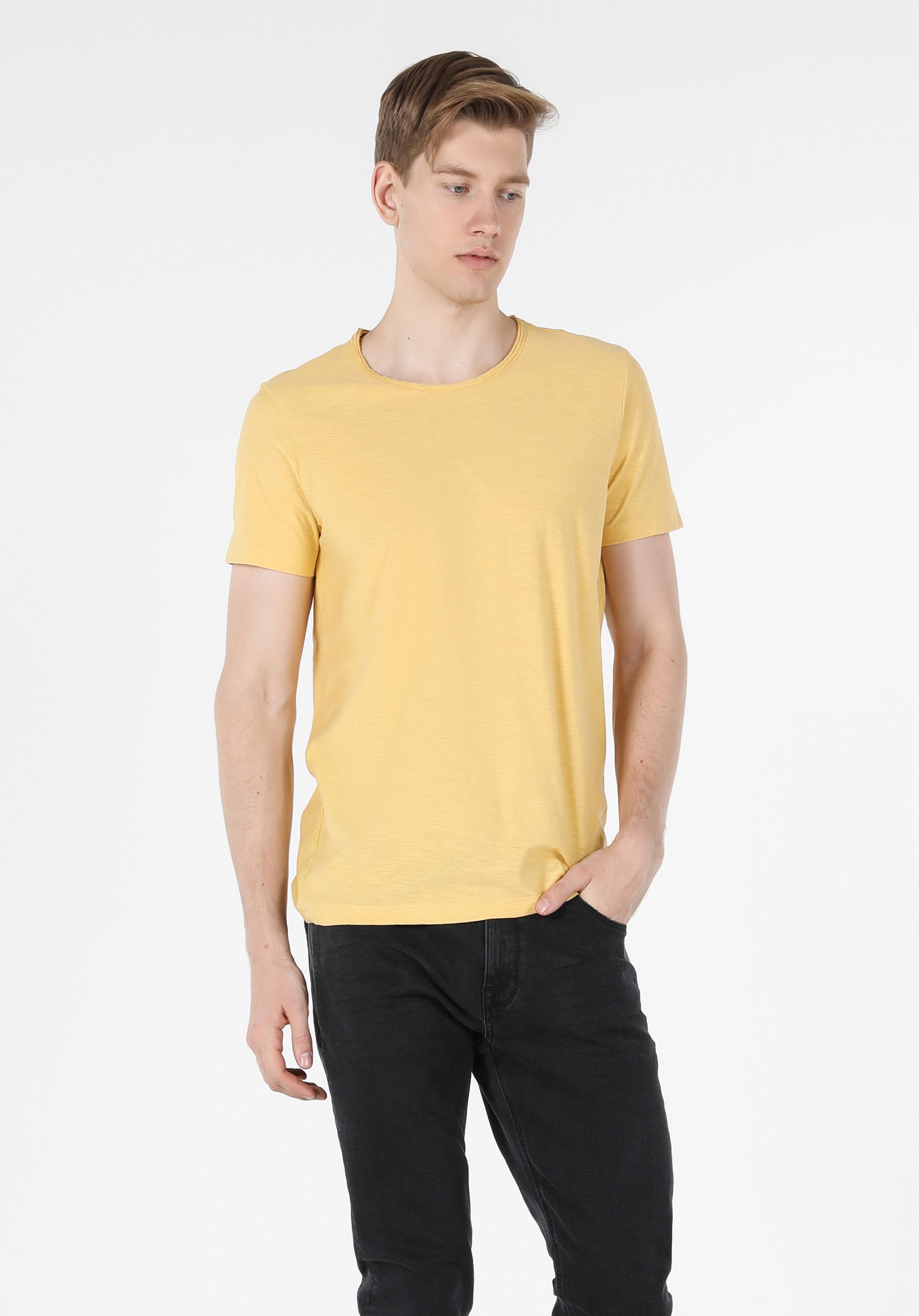 Afișați detalii pentru Tricou Clasic Cu Mânecă Scurtă Sari Pentru Bărbați Cu Gât Rotund
