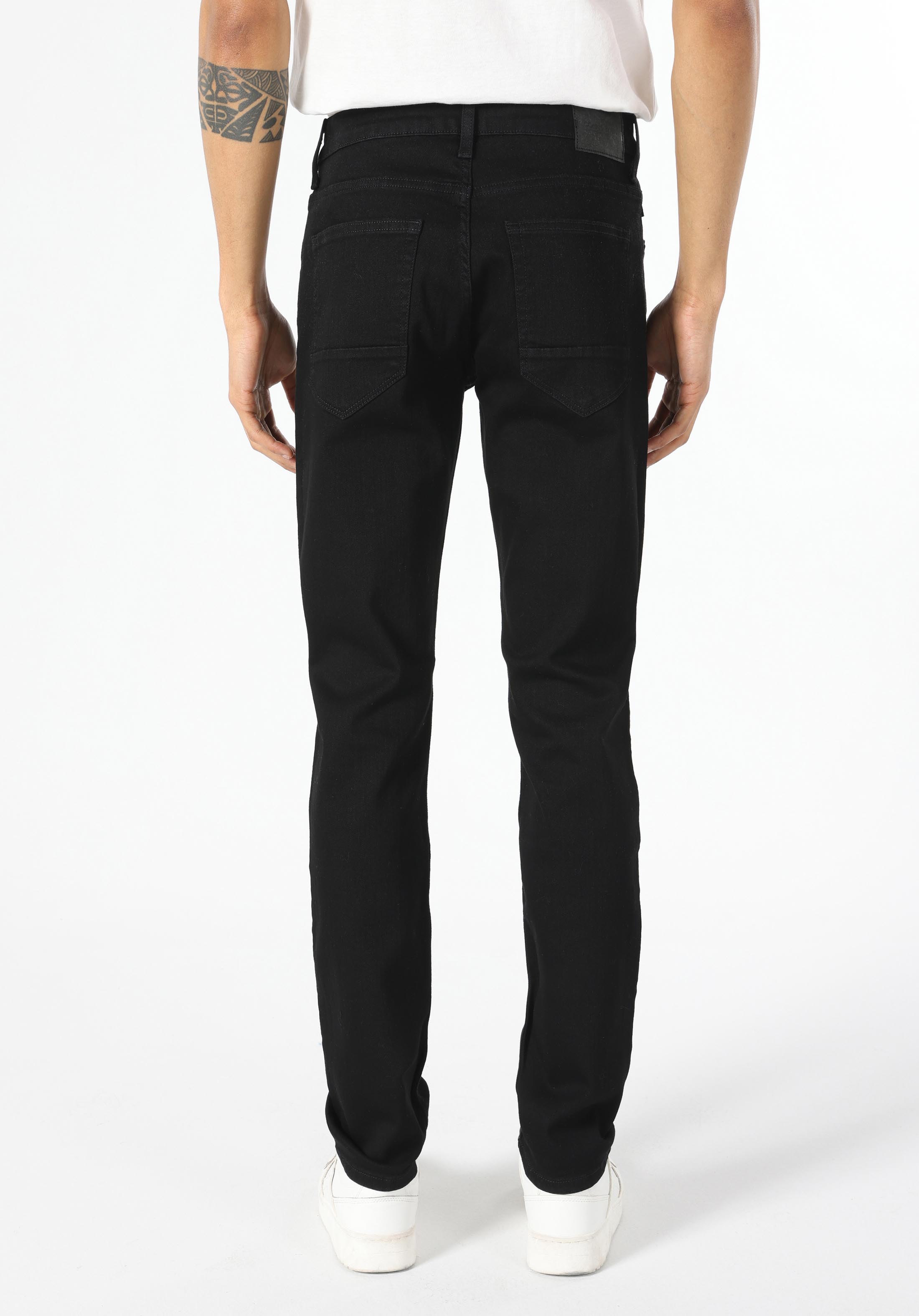 Afișați detalii pentru Pantaloni De Barbati Negru Straight Fit-low Rise-straight Leg 044 Karl Cl1031096