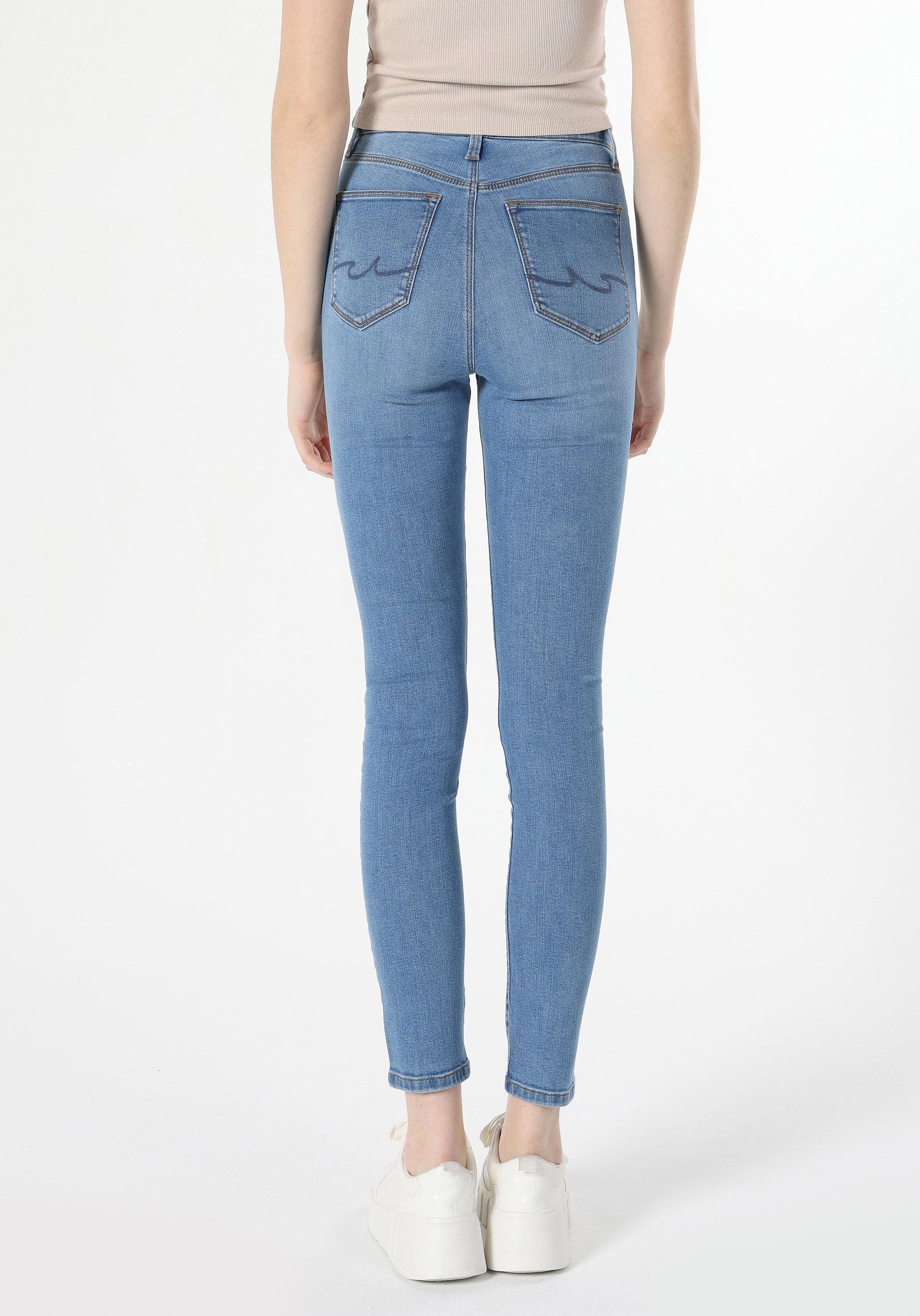 Afișați detalii pentru Pantaloni De Dama Denim Super Slim Fit 760 Diana Cl1048828