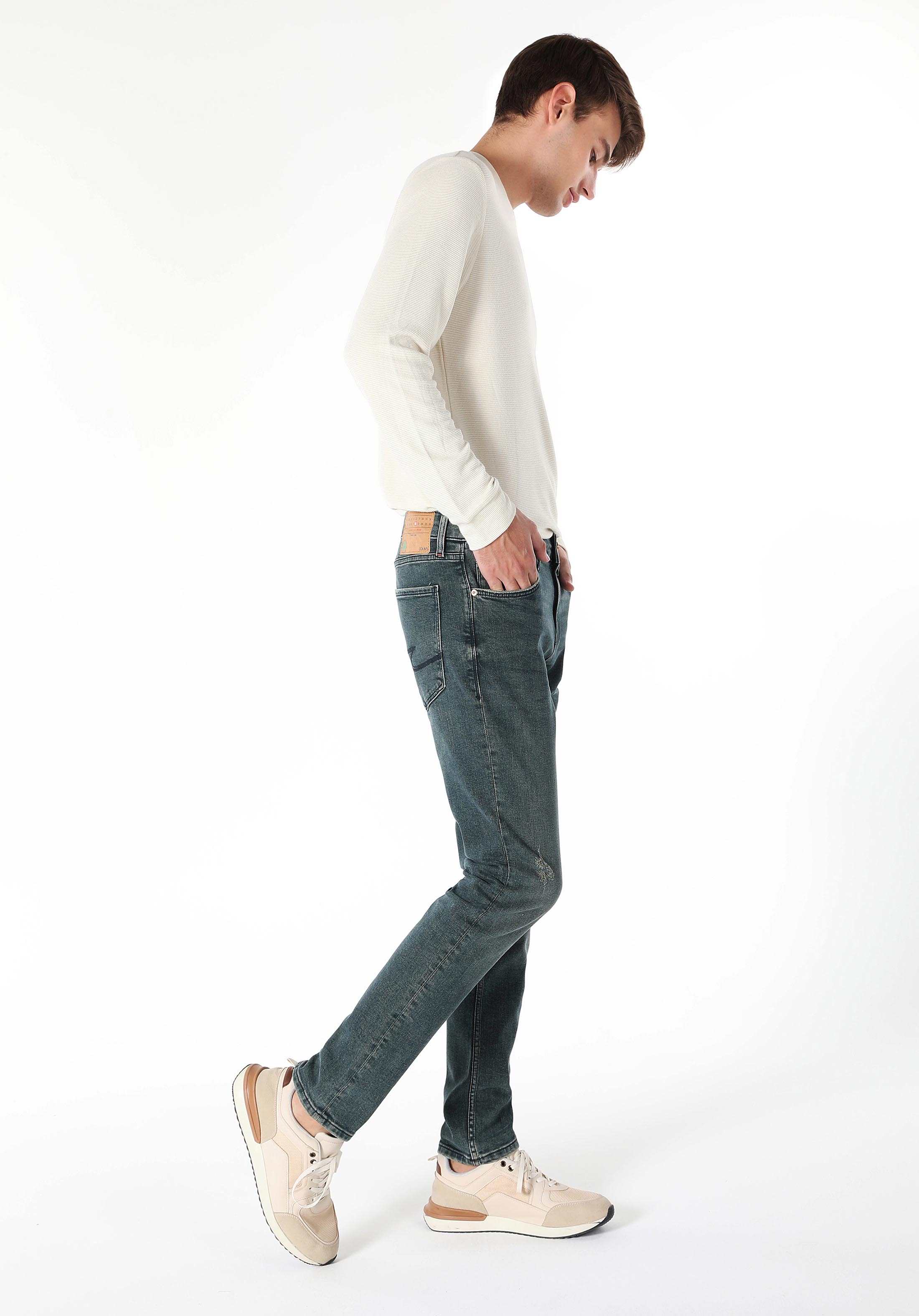 Afișați detalii pentru Pantaloni De Barbati Verde Straight Fit 044 Karl Cl1061345