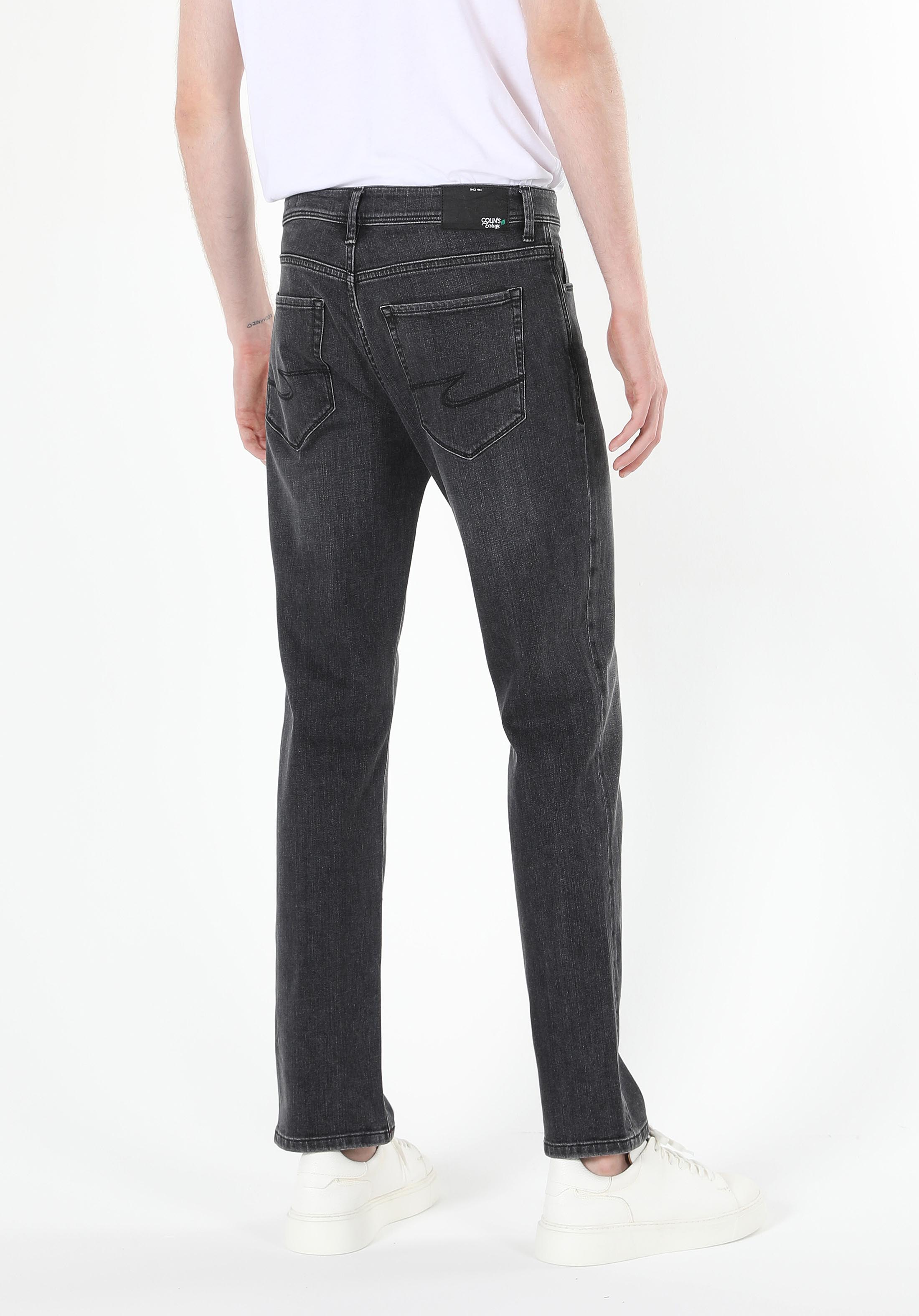 Afișați detalii pentru Pantaloni De Barbati Denim Regular Fit 045 David Cl1060498