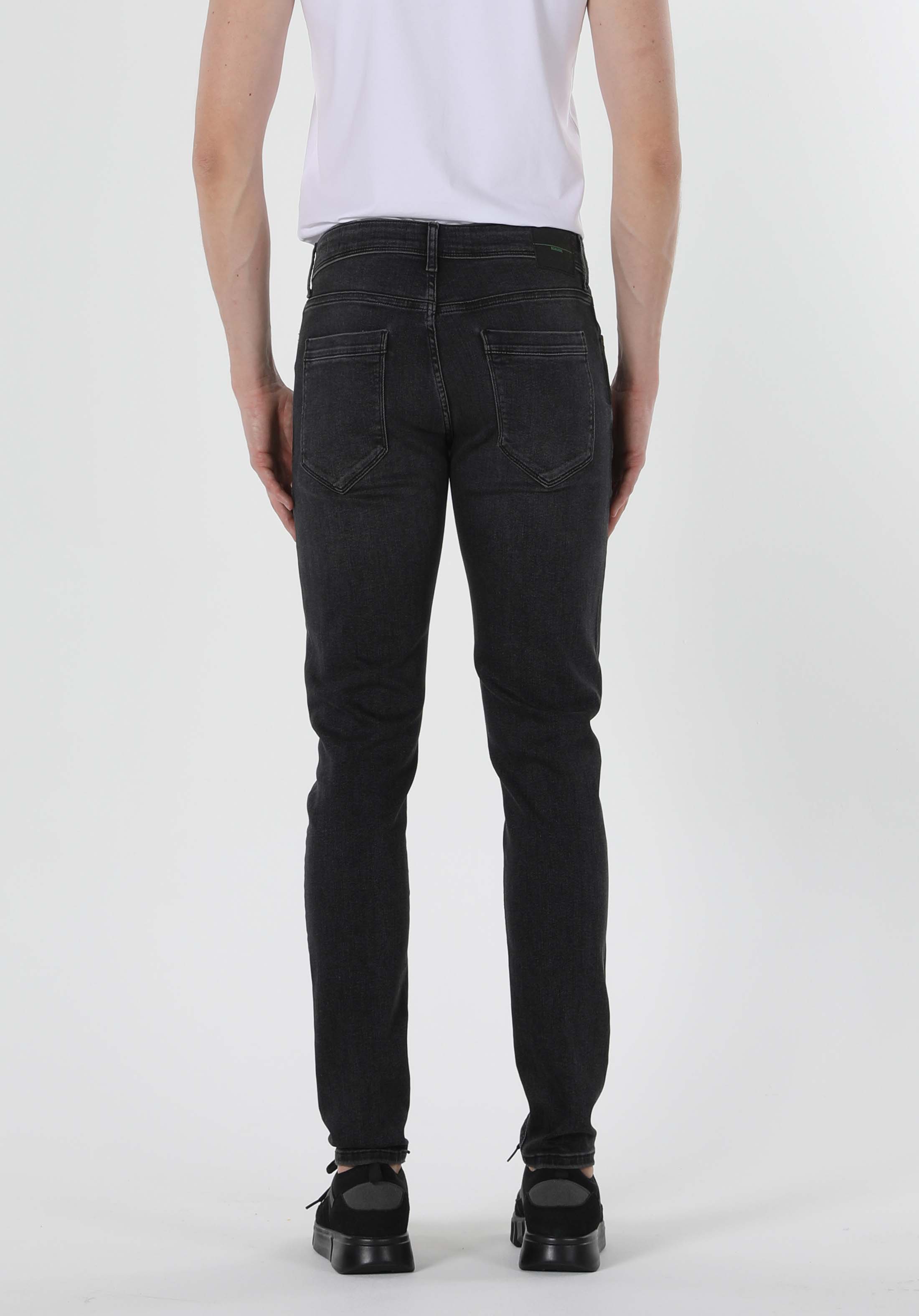 Afișați detalii pentru Pantaloni De Barbati Negru Slim Fit 041 Danny Cl1058604