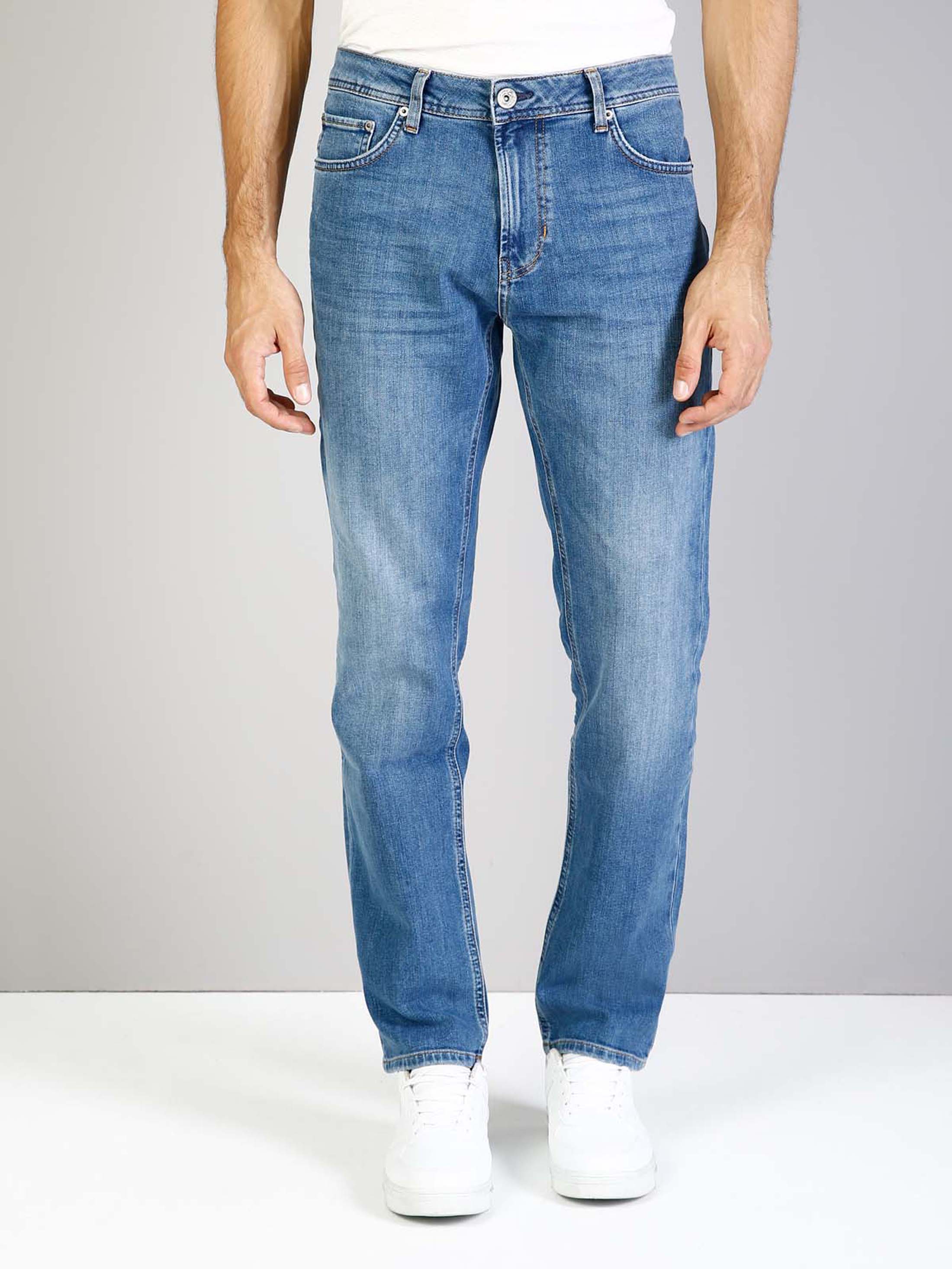 Afișați detalii pentru Pantaloni De Barbati Denim Regular Fit 045 David Cl1019135