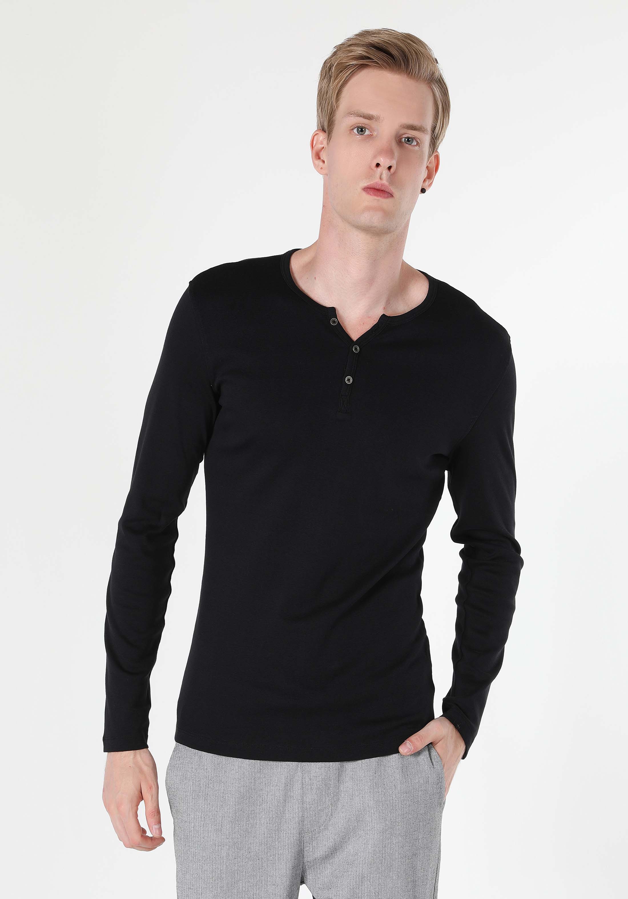 Afișați detalii pentru Tricou Cu Maneca Lunga De Barbati Negru Slim Fit  Cl1022847