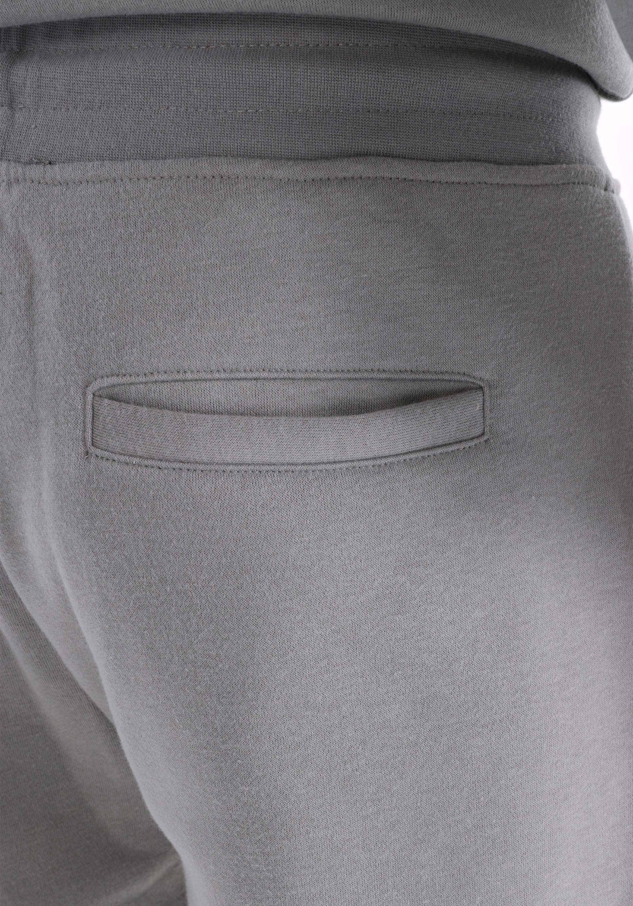 Afișați detalii pentru Pantaloni De Trening De Barbati  Slim Fit  Cl1059874