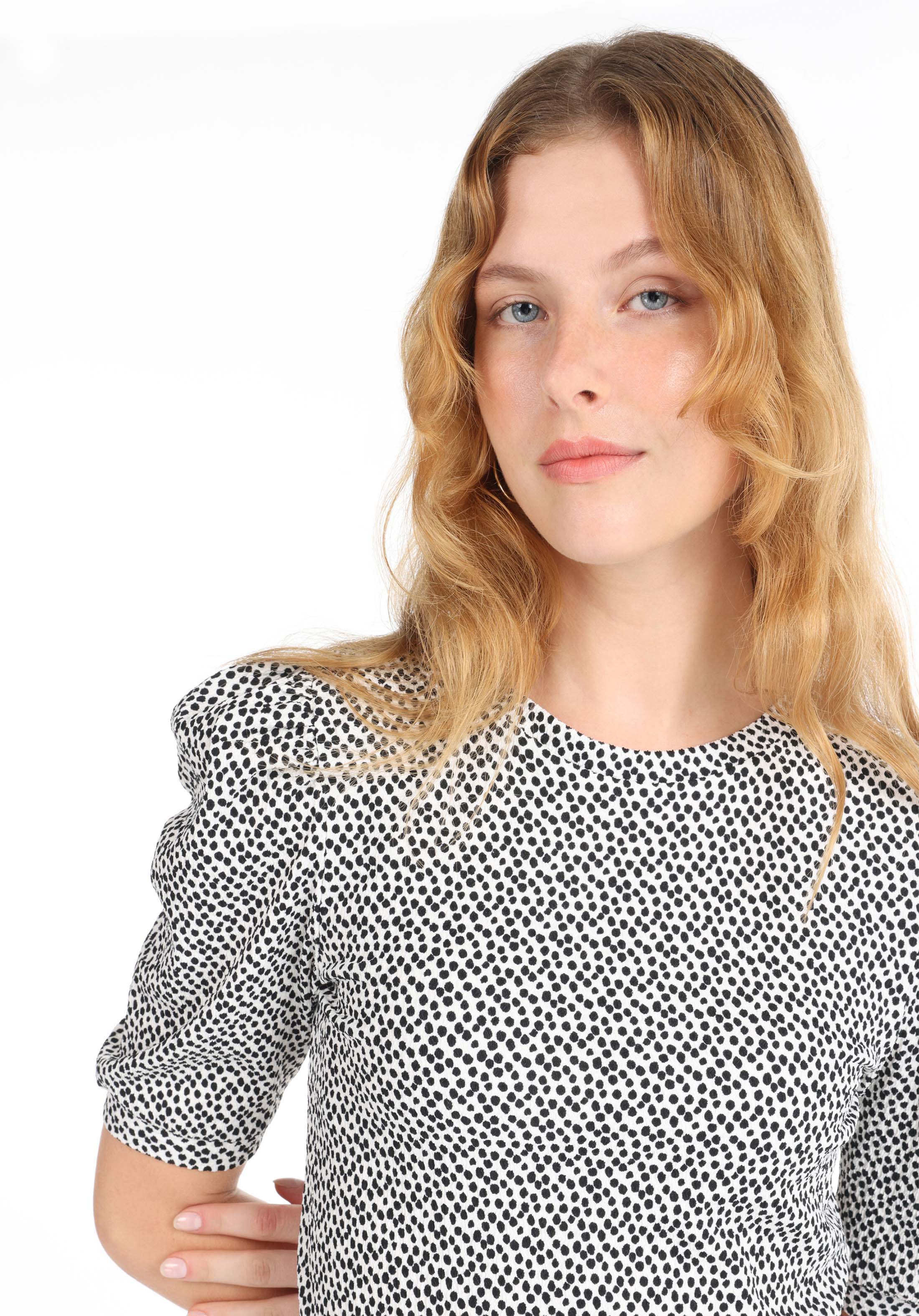 Afișați detalii pentru Regular Fit Round Neck Imprimat Tricou Alb Cu Mânecă Scurtă Pentru Femei