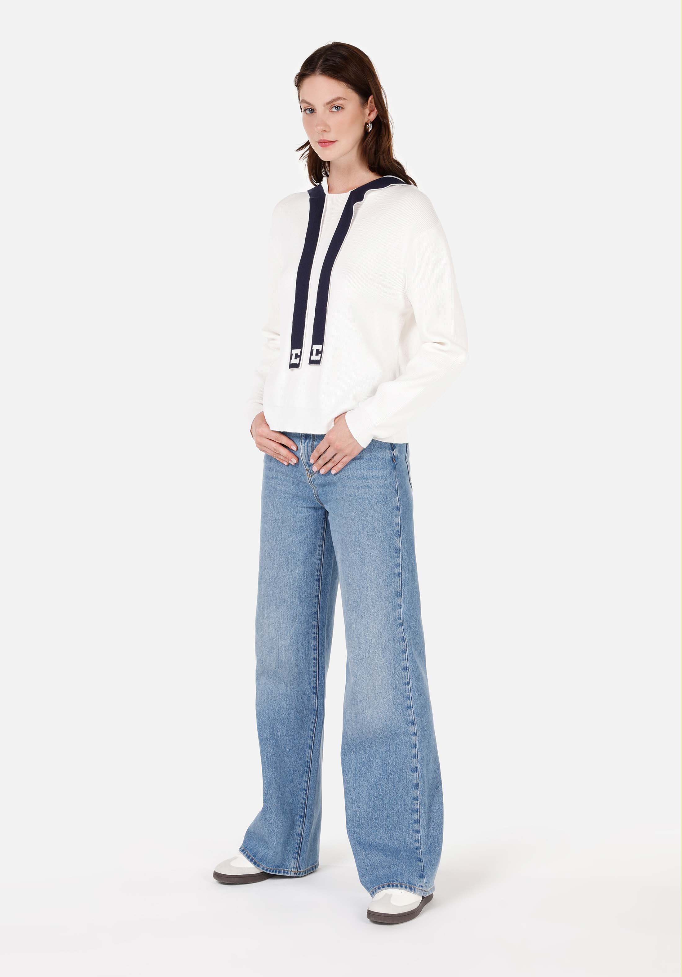 Afișați detalii pentru Pulover Alb Cu Glugă Pentru Femei Cu Glugă Regular Fit