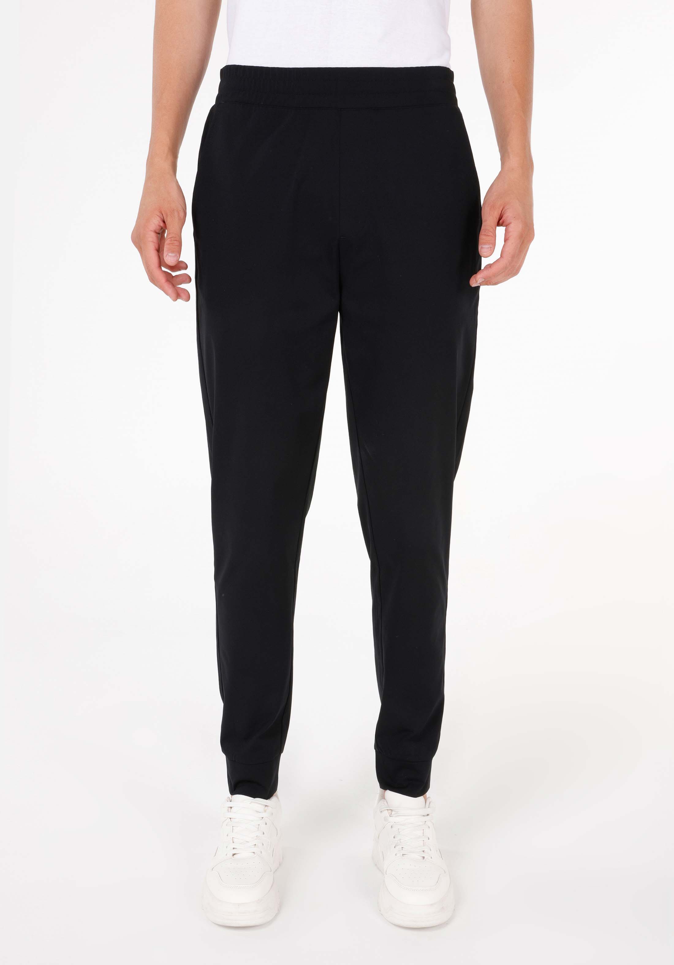 Afișați detalii pentru Pantaloni De Trening De Barbati Negru Regular Fit  Cl1070055