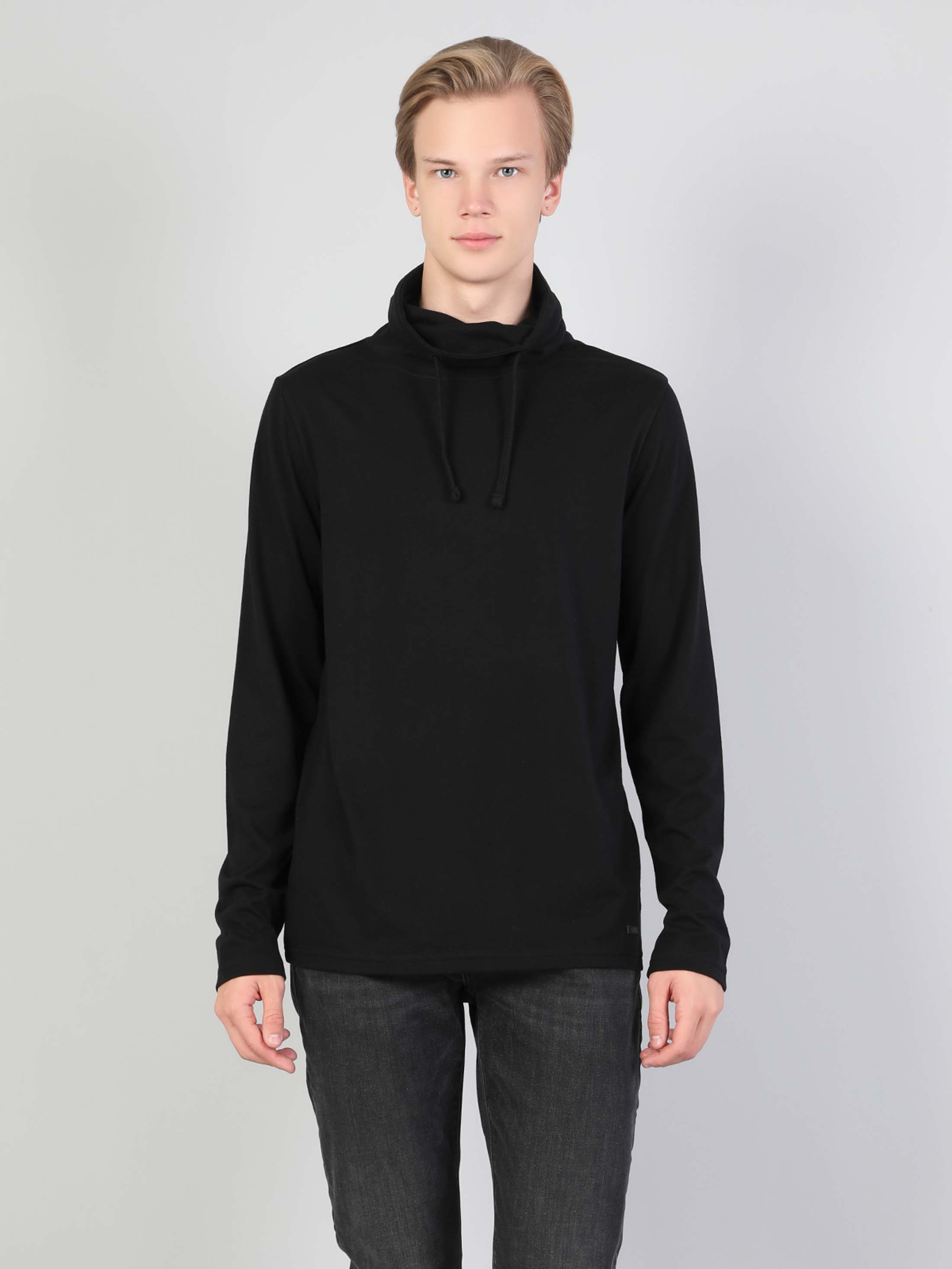 Afișați detalii pentru Regular Fit Half Turtleneck Tricou Negru Cu Mânecă Lungă Pentru Bărbați