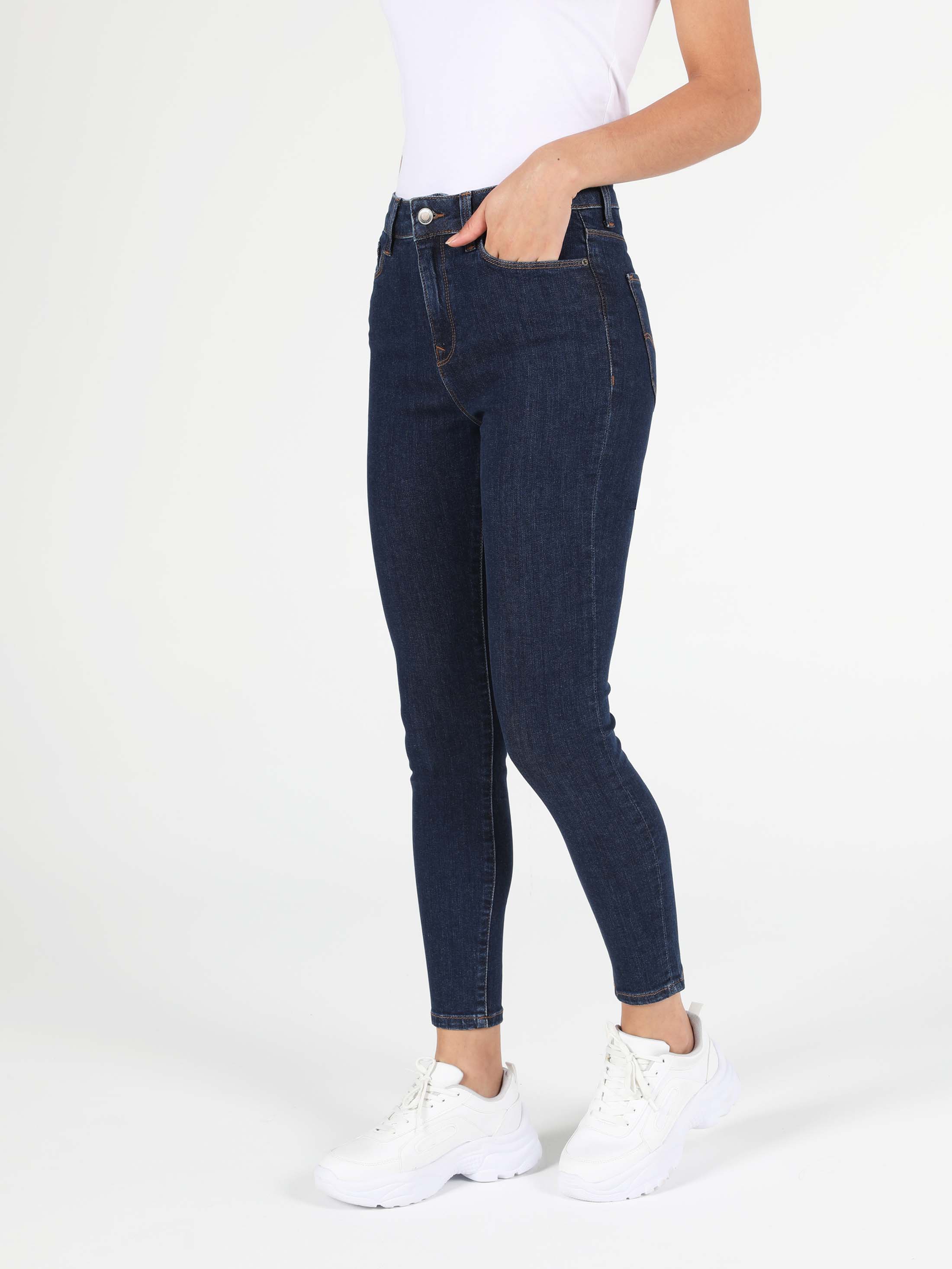 Afișați detalii pentru Pantaloni De Dama Albastru Super Slim Fit 760 Diana Cl1040223