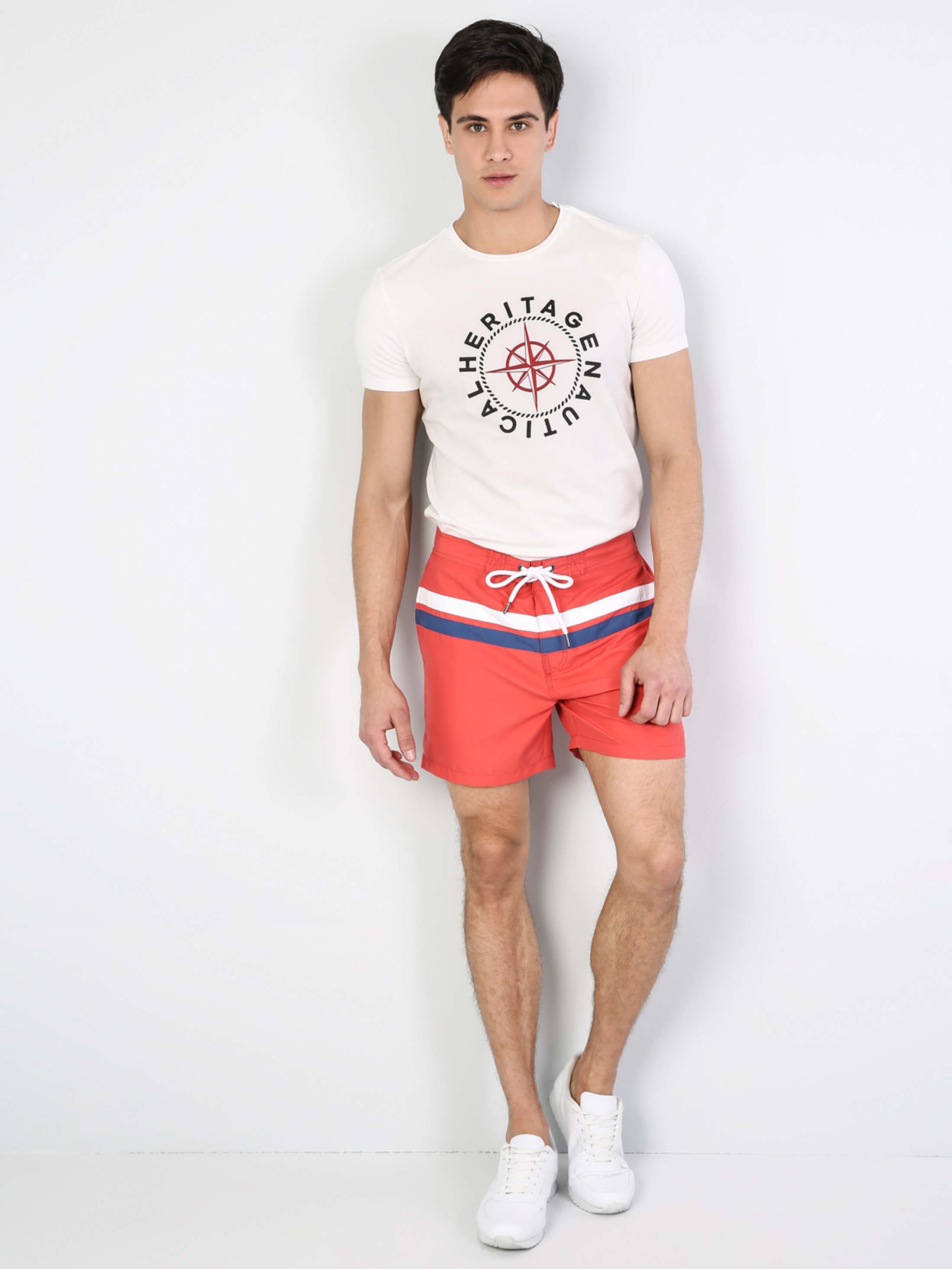 Afișați detalii pentru Short De Plaja De Barbati Coral Slim Fit  Cl1041855