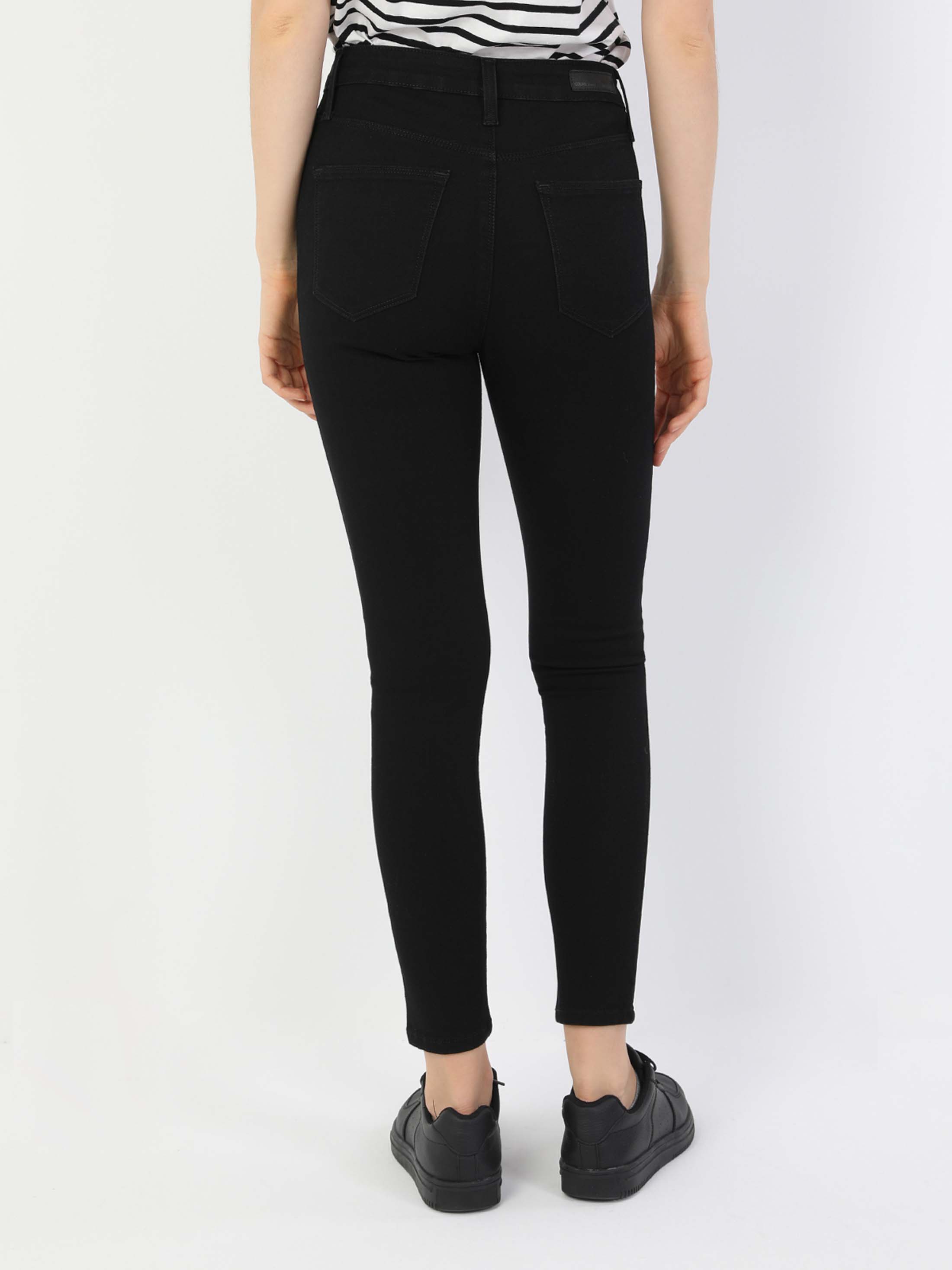 Afișați detalii pentru Pantaloni De Dama Negru Super Slim Fit 760 Diana Cl1048676