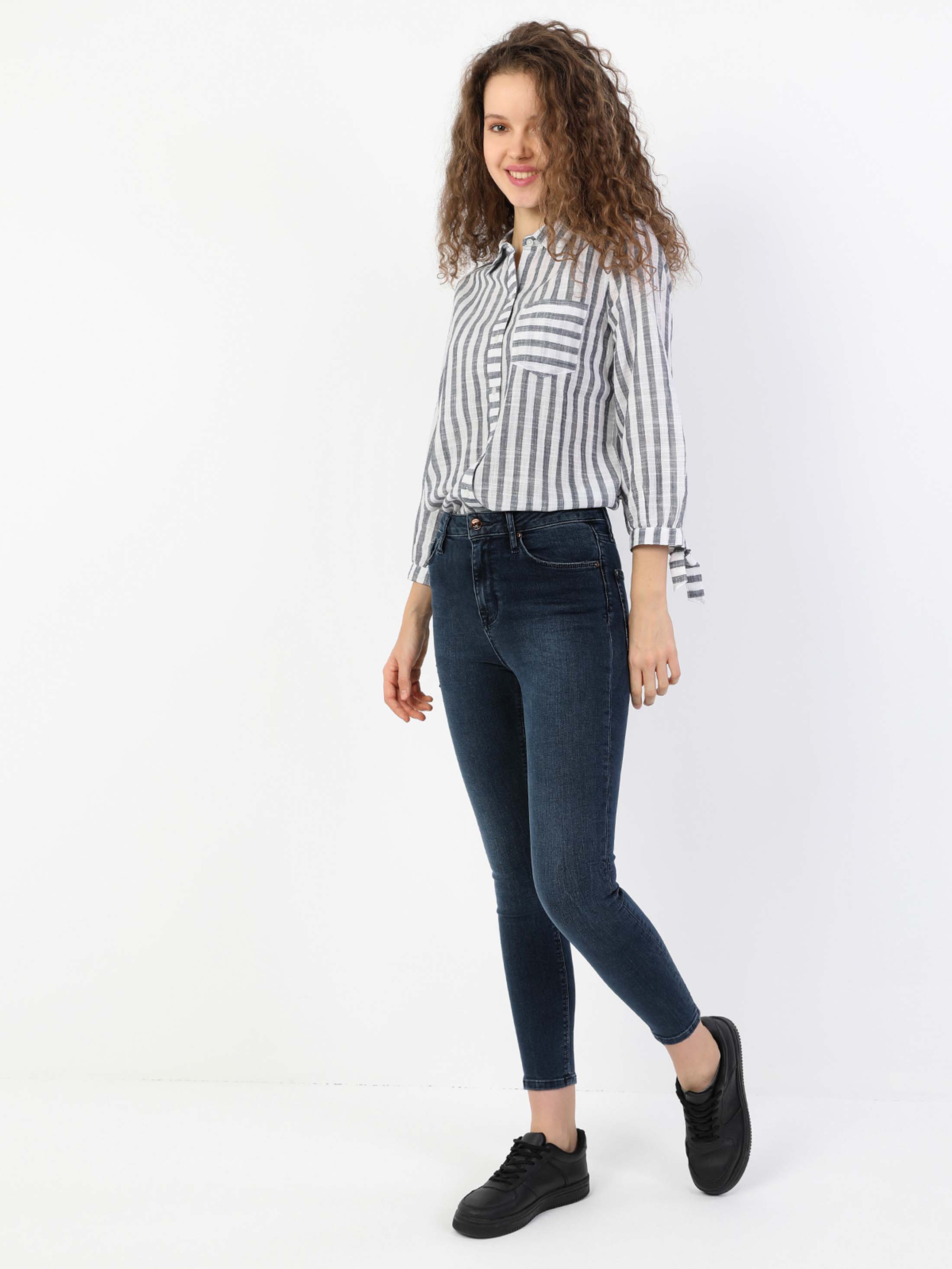 Afișați detalii pentru Pantaloni De Dama Albastru Inchis Super Slim Fit 760 Diana Cl1048734