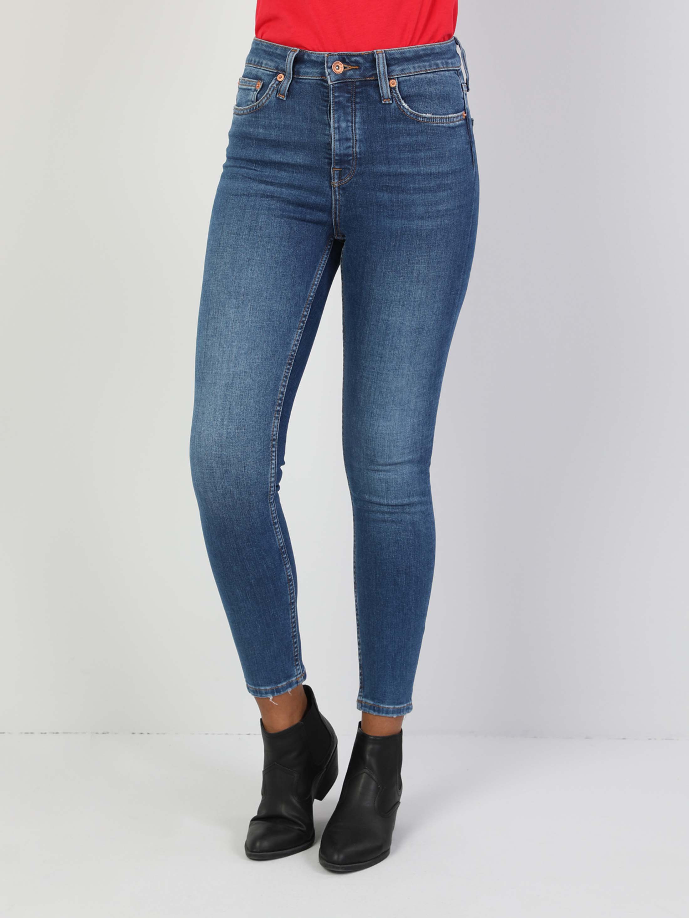 Afișați detalii pentru Pantaloni De Dama Albastru Super Slim Fit 760 Diana Cl1048750