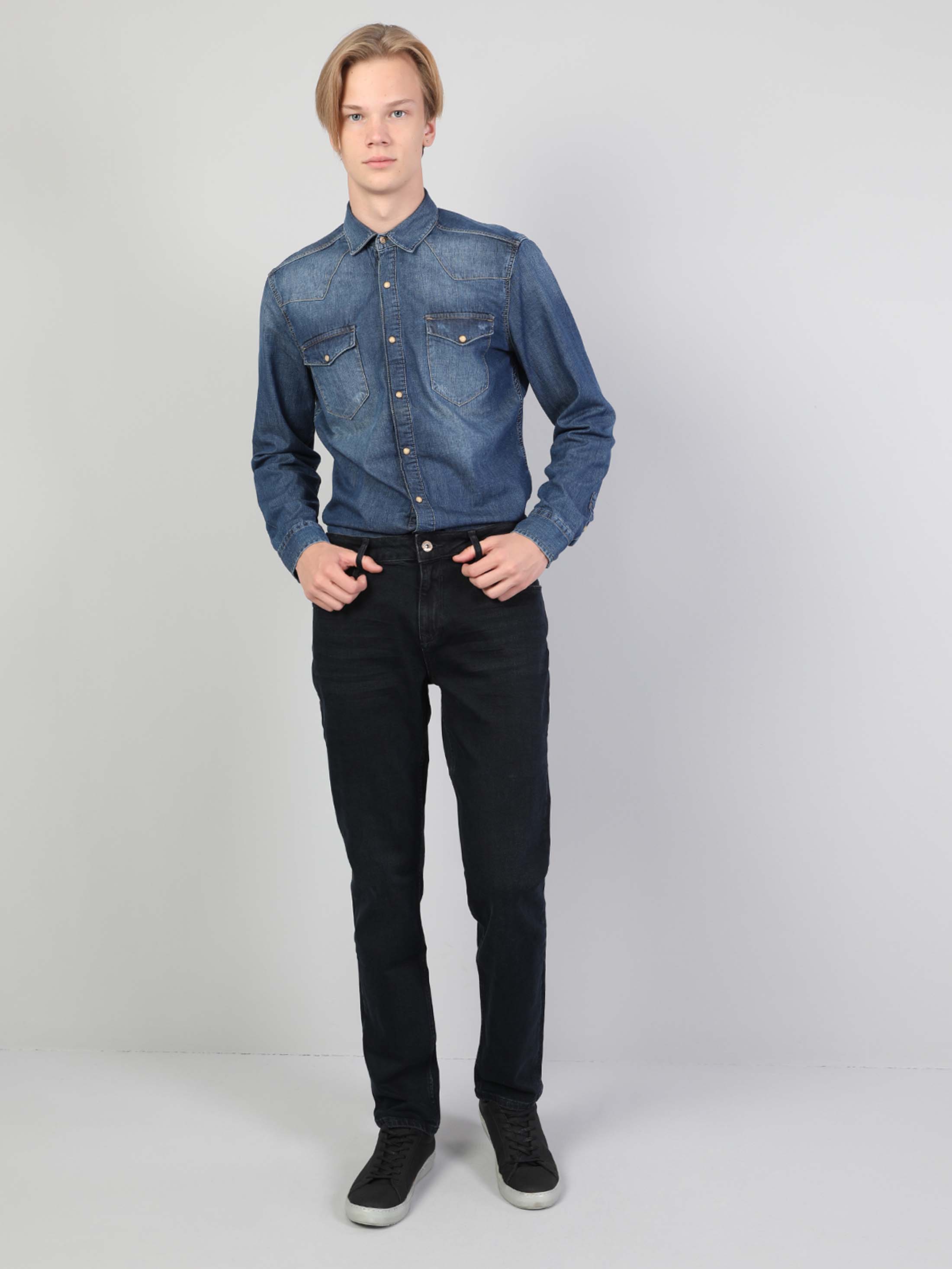 Afișați detalii pentru Pantaloni De Barbati Albastru Straight Fit 044 Karl Cl1046960