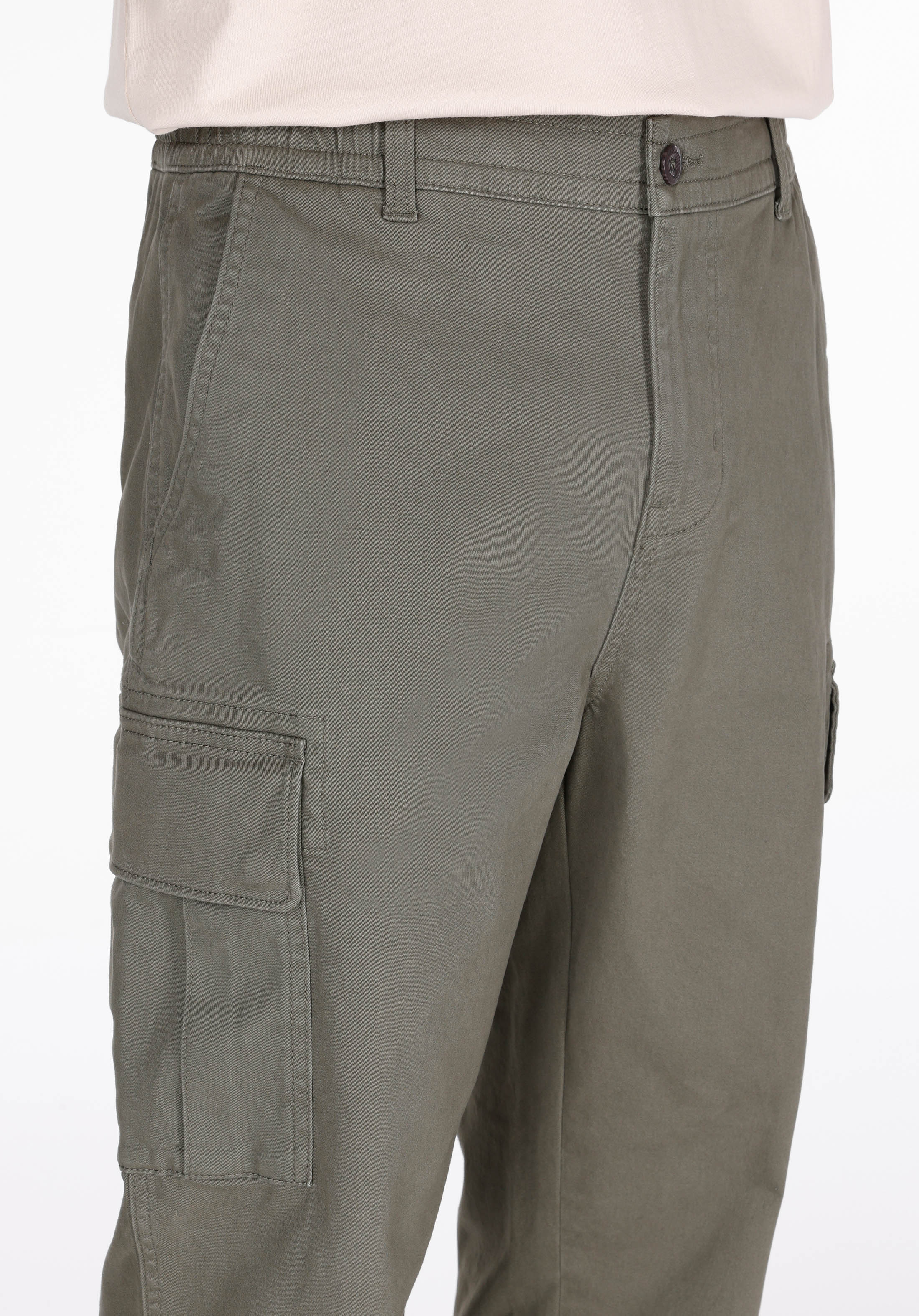 Afișați detalii pentru Pantaloni De Barbati Verde Regular Fit  Cl1073572