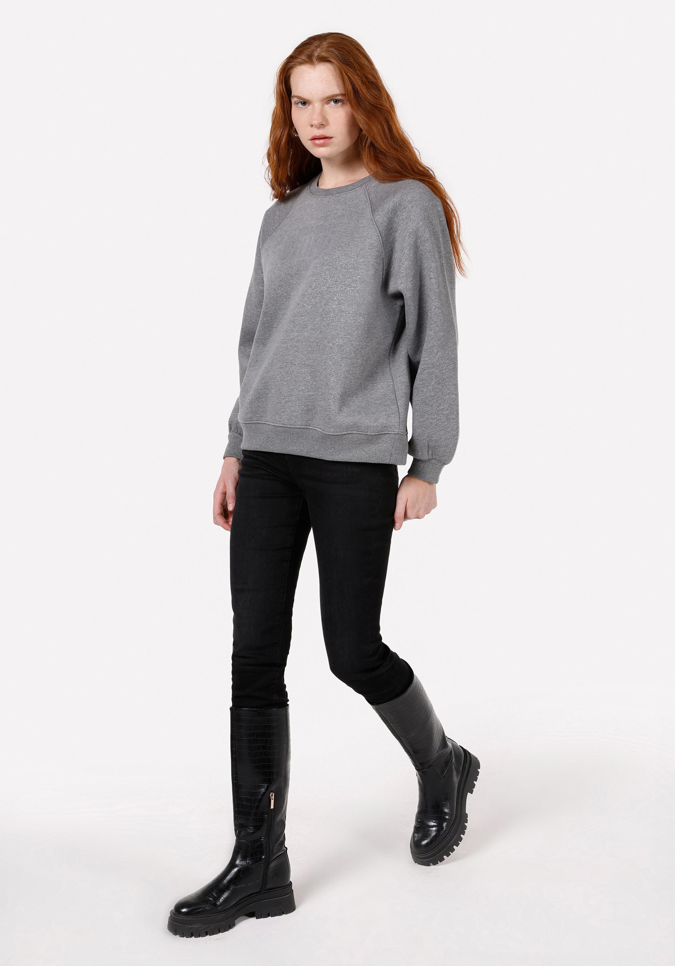 Afișați detalii pentru Regular Fit Round Collar Imprimat Hanorac Gri Pentru Femei
