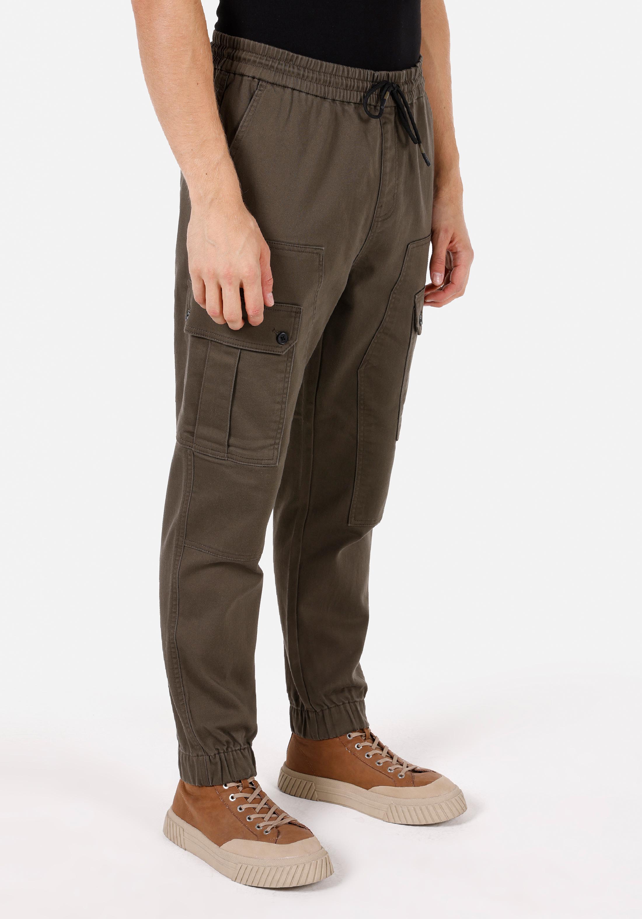 Afișați detalii pentru Pantaloni De Barbati Verde Slim Fit  Cl1072471