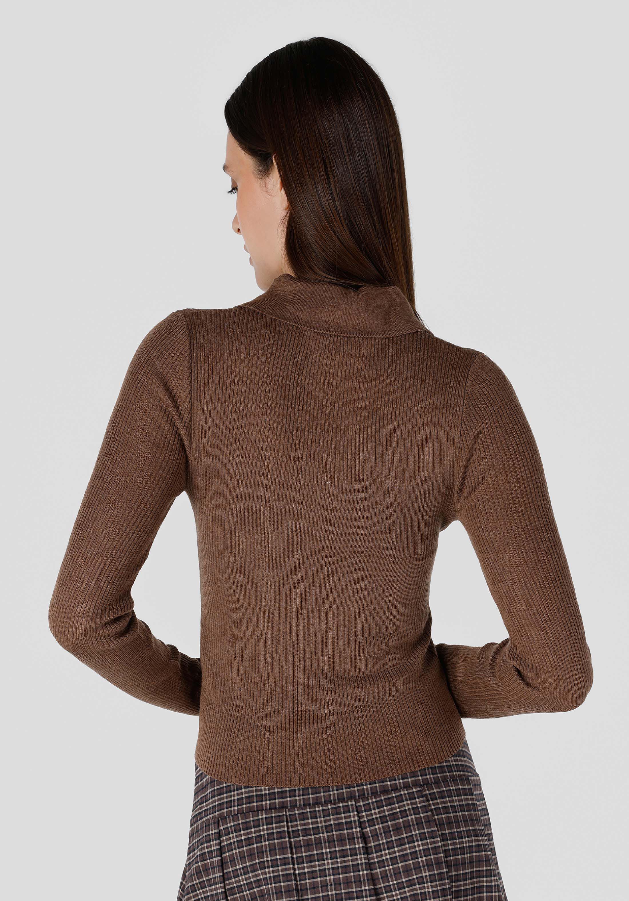 Afișați detalii pentru Pulover Maro Pentru Femei Slim Fit Polo Neck Drept