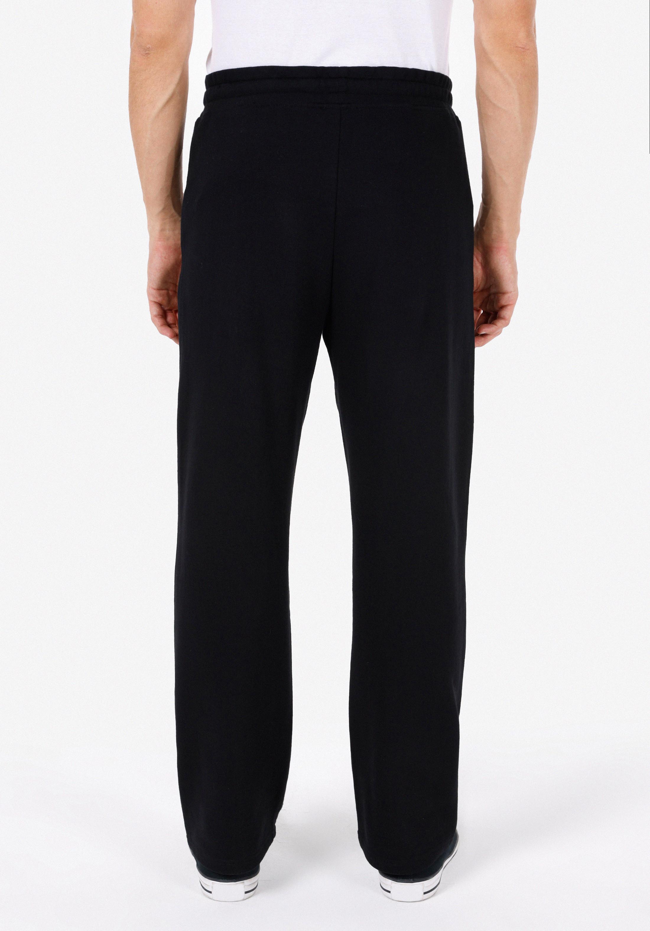 Afișați detalii pentru Pantaloni De Trening De Barbati Negru Regular Fit  Cl1070848