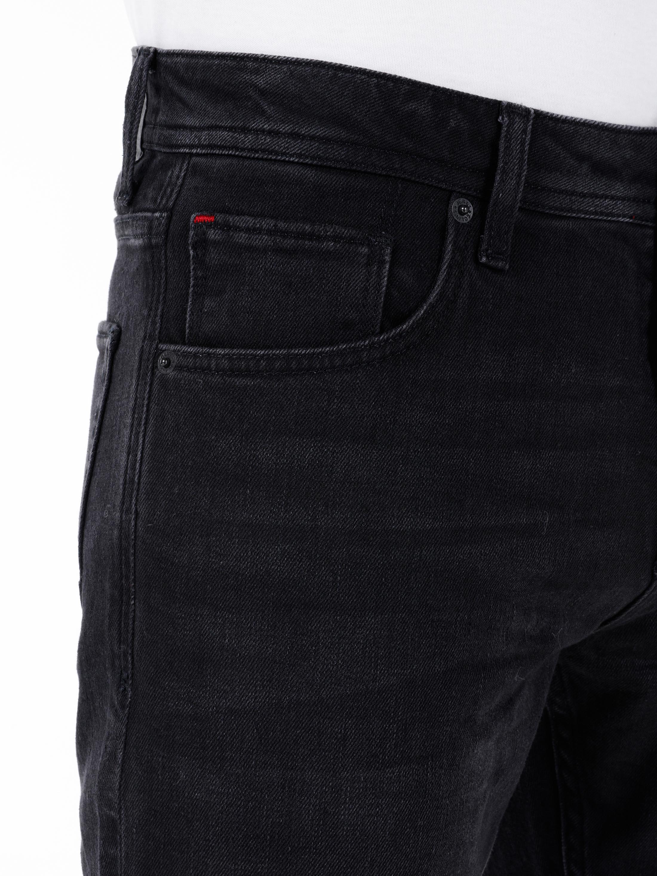 Afișați detalii pentru Pantaloni De Barbati Denim Straight Fit 044 Karl Cl1069035