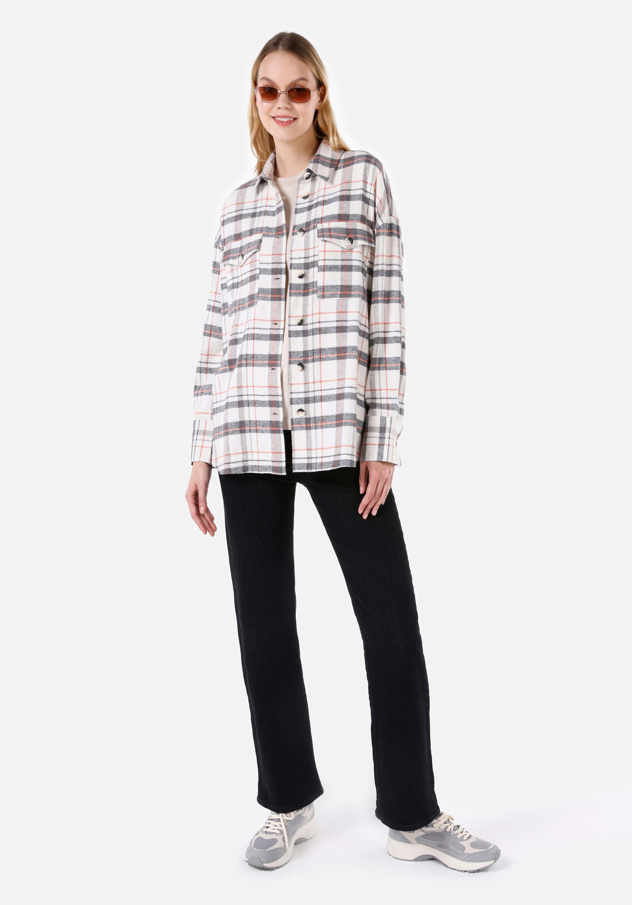 Afișați detalii pentru Cămașă Regular Fit Gât În Carouri Cămașă Albă Cu Mânecă Lungă Pentru Femei