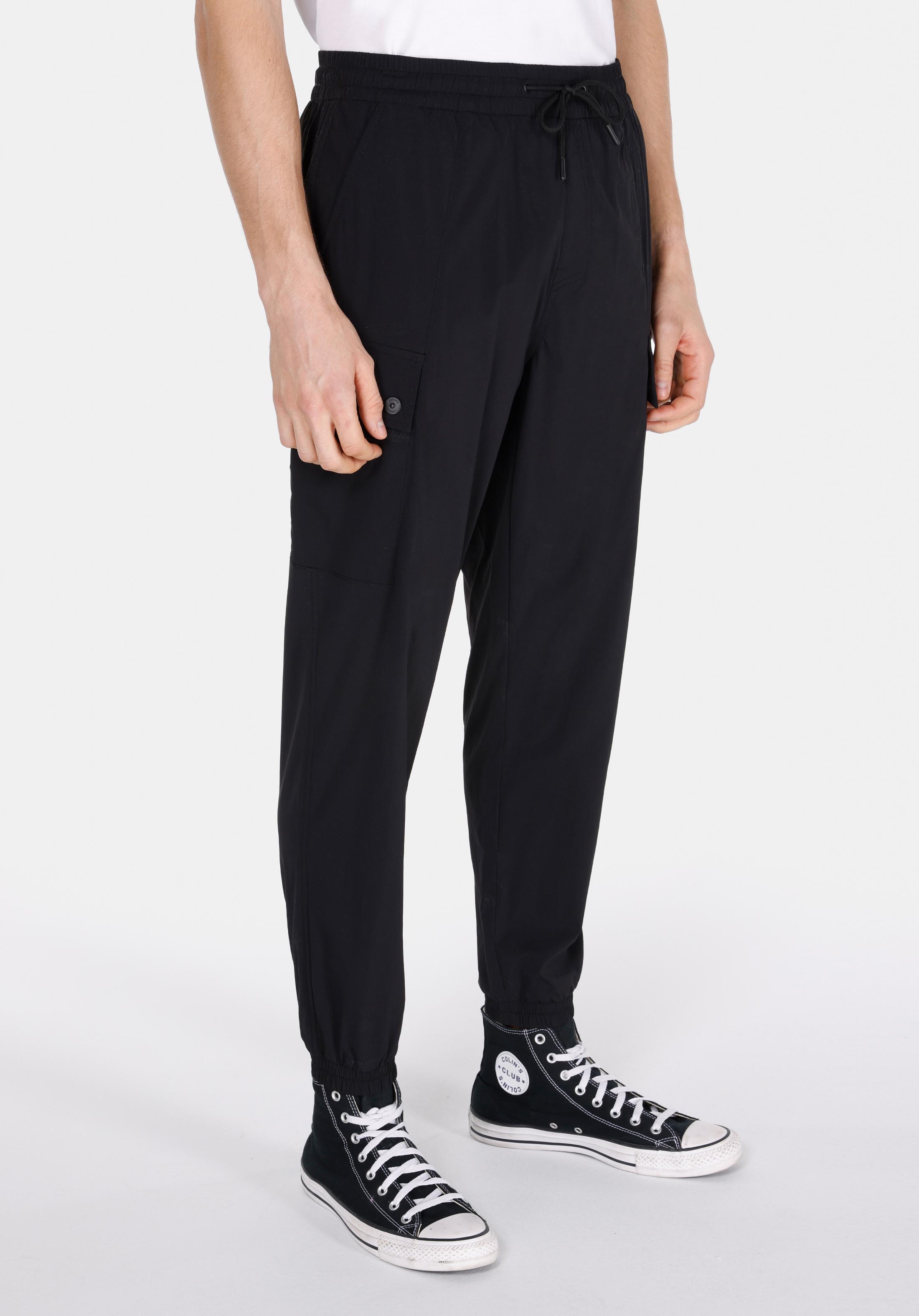 Afișați detalii pentru Pantaloni De Barbati Negru Slim Fit  Cl1073571