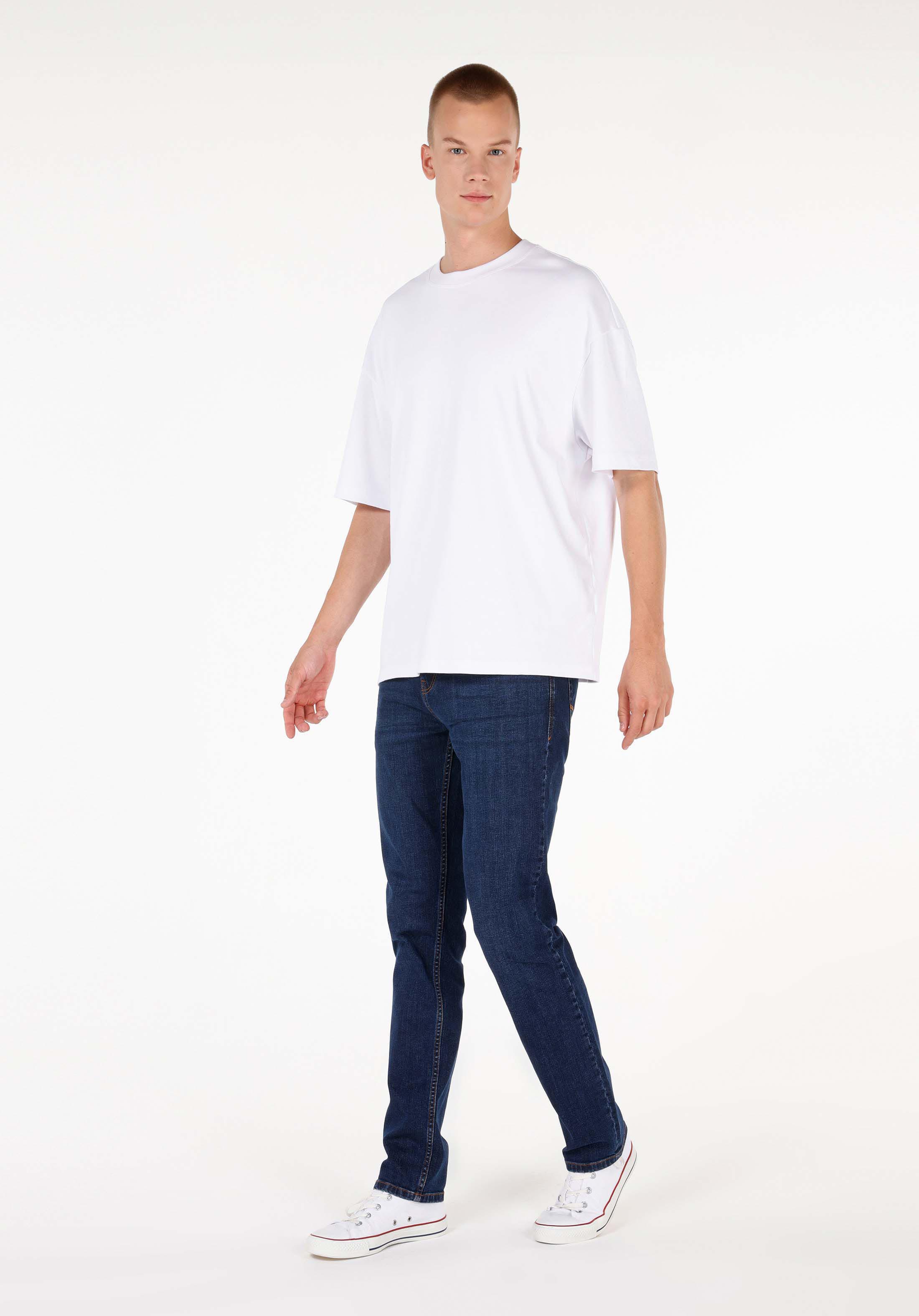 Afișați detalii pentru Pantaloni De Barbati Denim Straight Fit 044 Karl Cl1071251