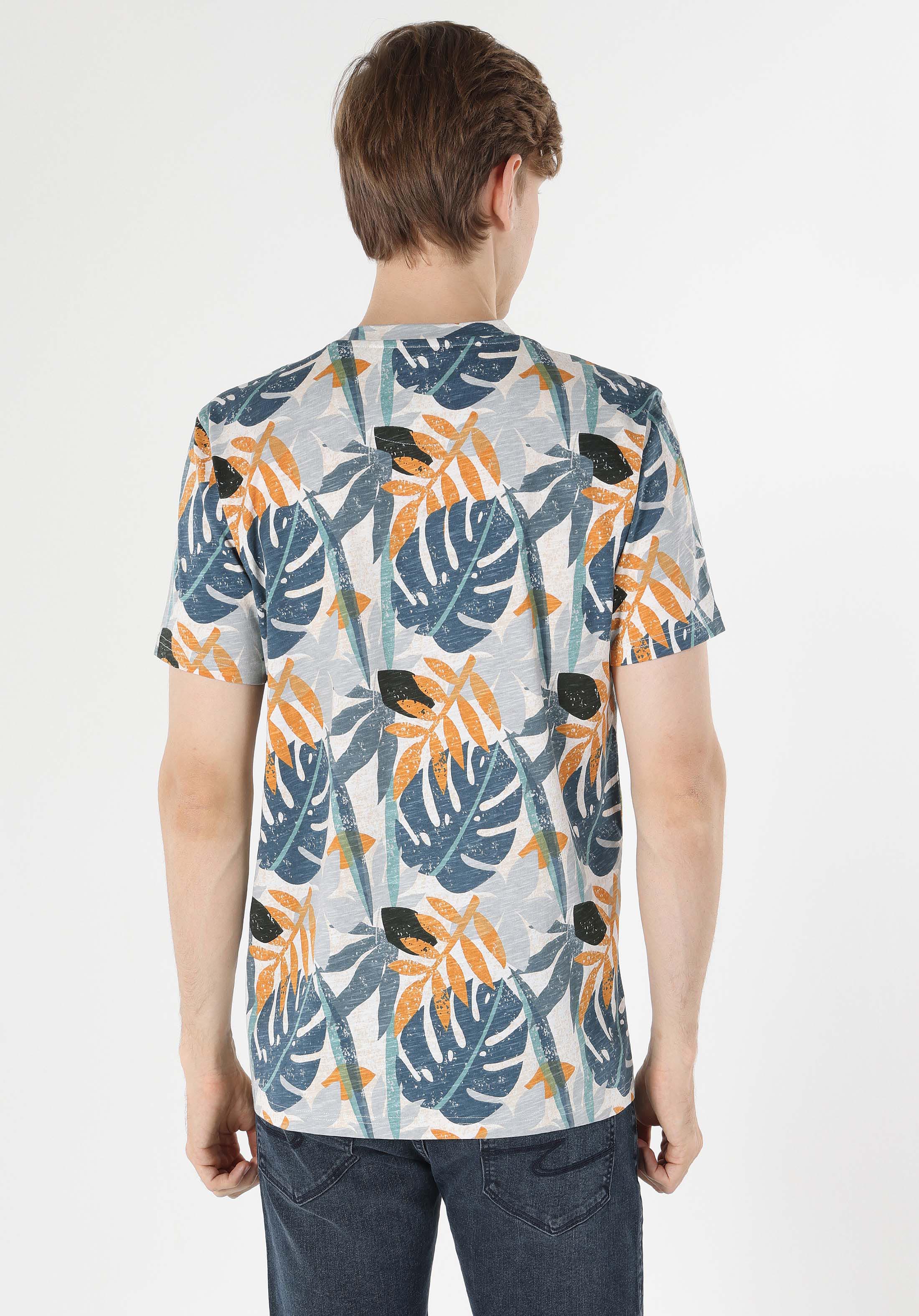 Afișați detalii pentru Regular Fit Round Neck Printed Tricou Multicolor Cu Mânecă Scurtă Pentru Bărbați