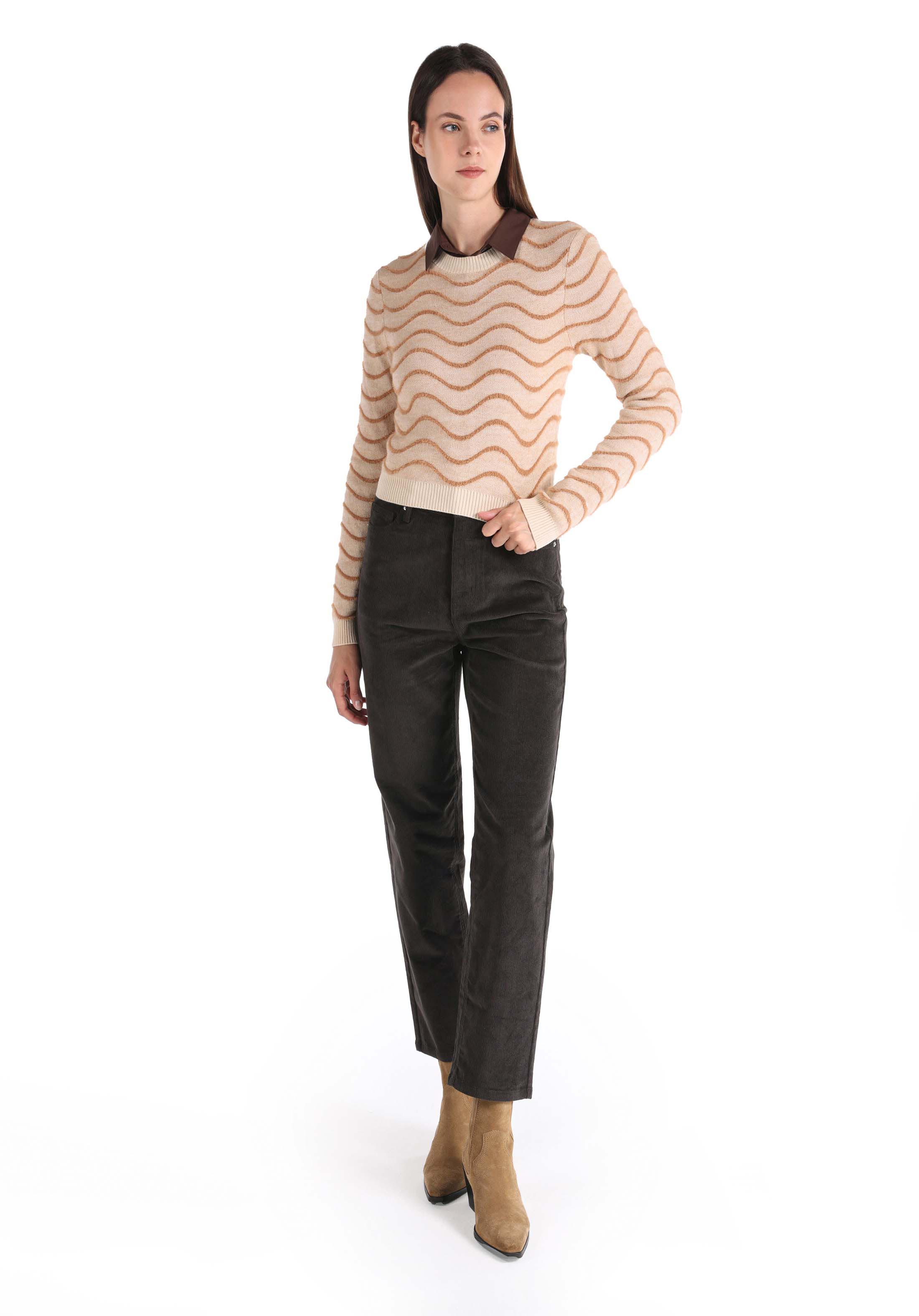 Afișați detalii pentru Pulover Bej Pentru Femei Cu Gât Rotund Cu Dungi Slim Fit