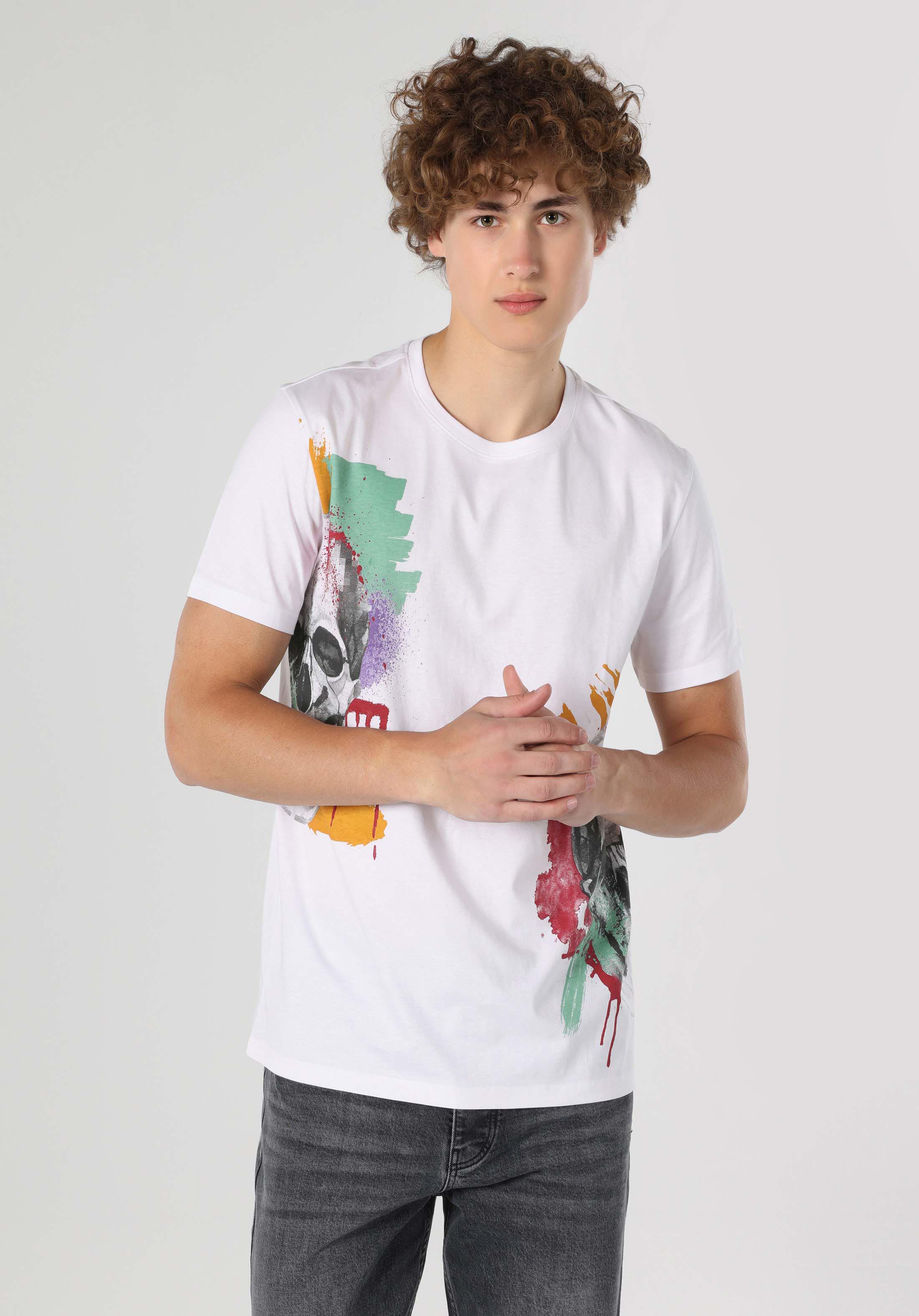 Afișați detalii pentru Regular Fit Round Neck Drept Bărbați Alb Mânecă Scurtă Tricou