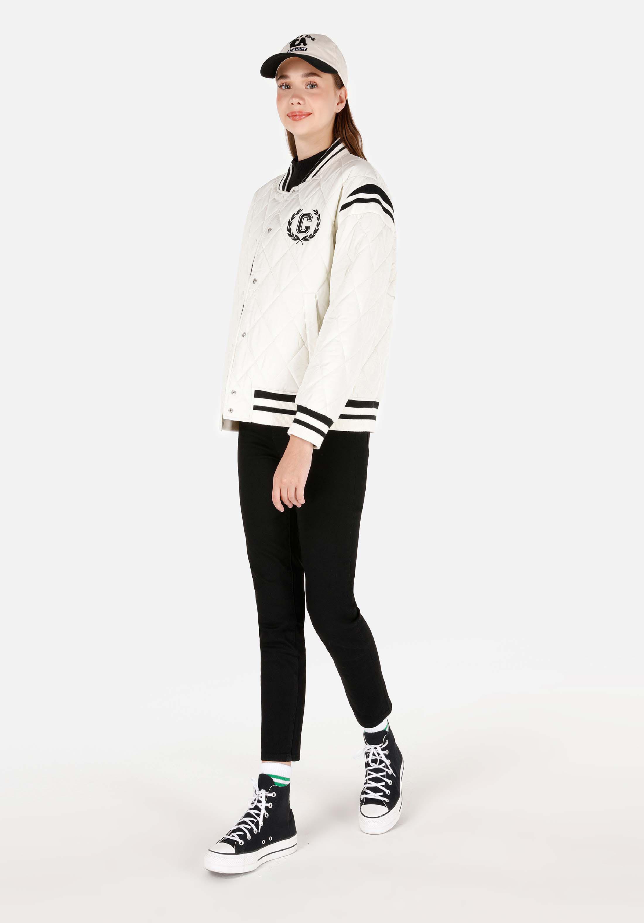 Afișați detalii pentru Palton Alb Pentru Femei Cu Decolteu În V Regular Fit