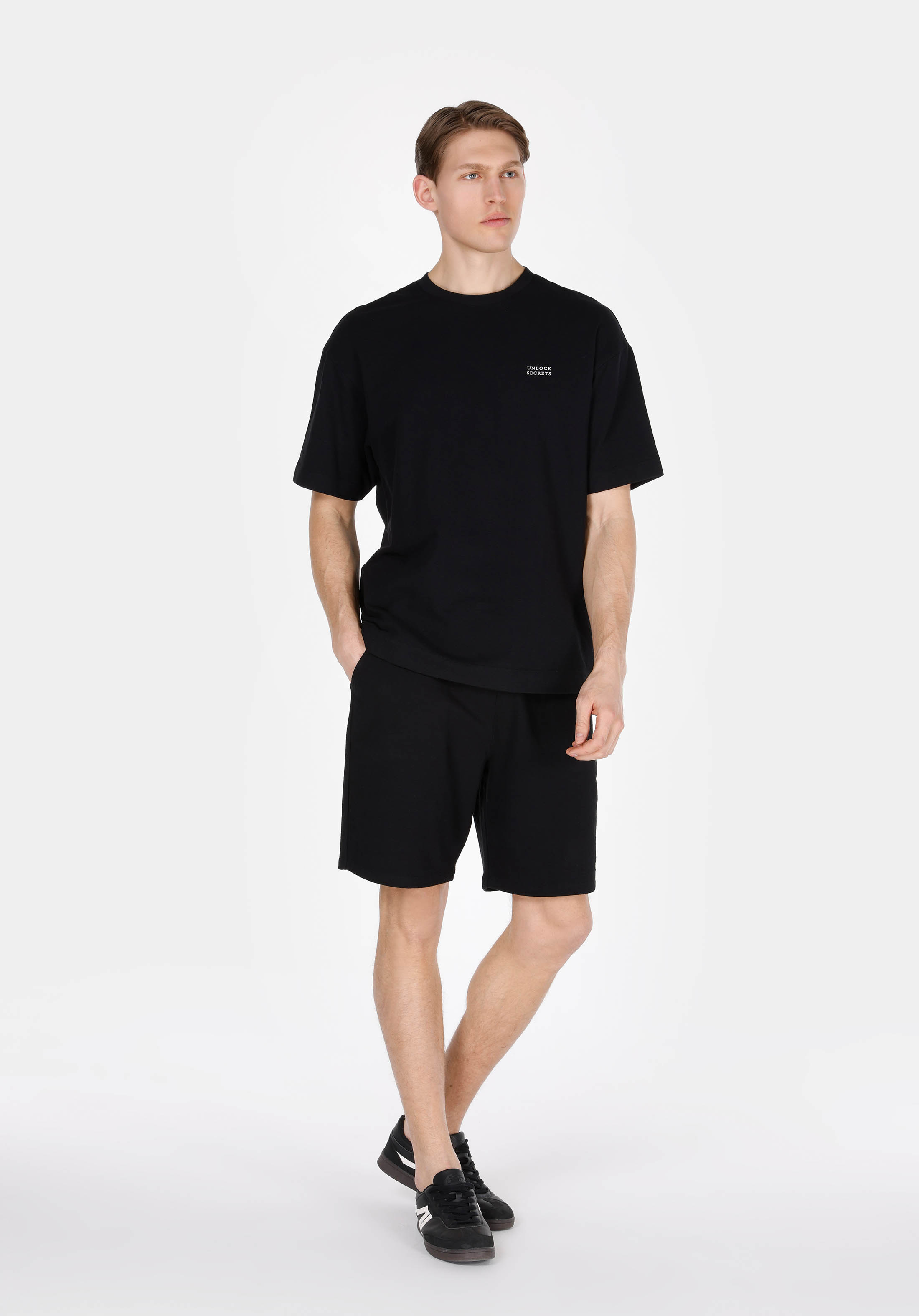 Afișați detalii pentru Tricou Cu Maneca Scurta De Barbati Negru Comfort Fit  Cl1074154