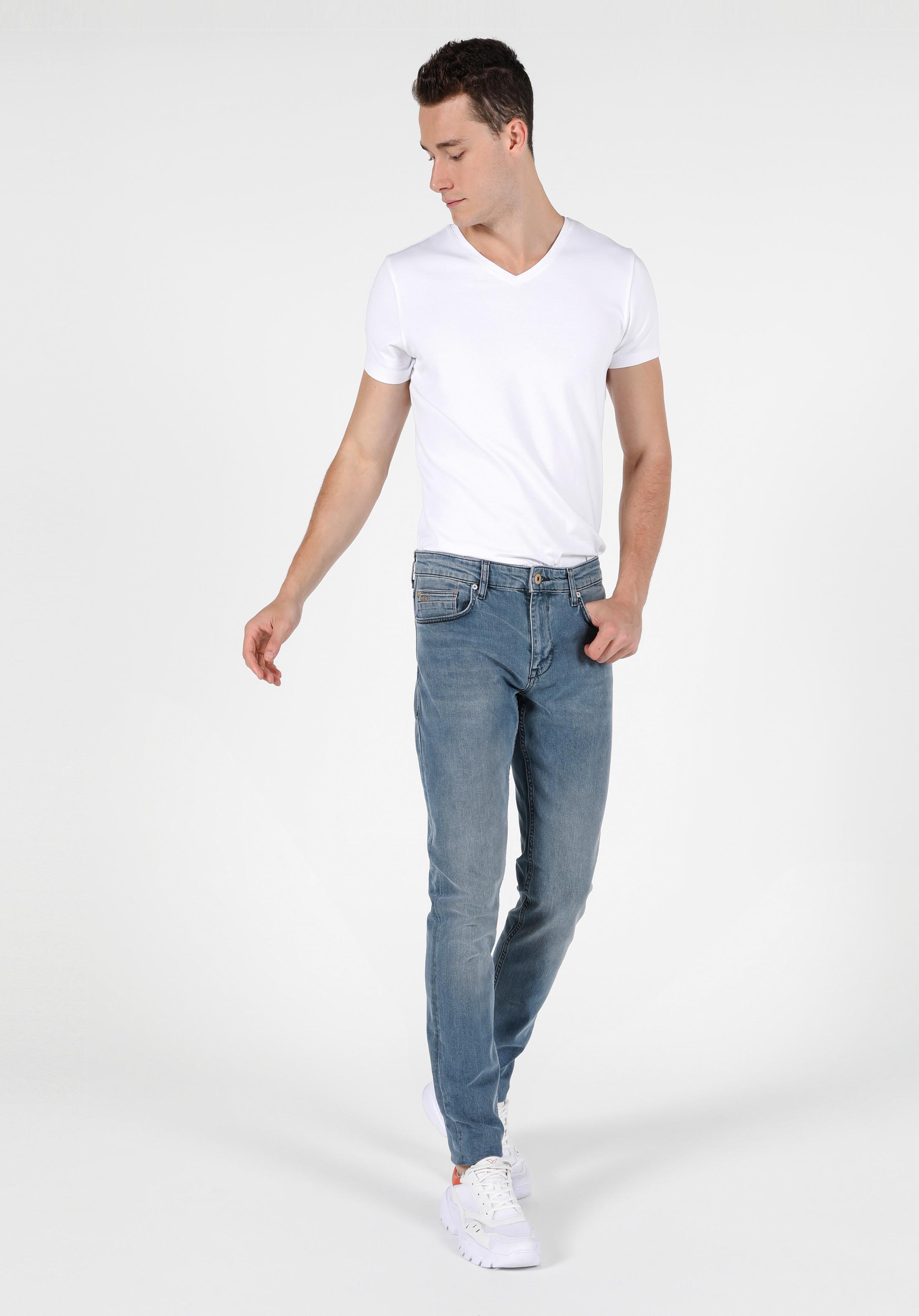 Afișați detalii pentru Pantaloni De Barbati Albastru Slim Fit 041 Danny Cl1050248