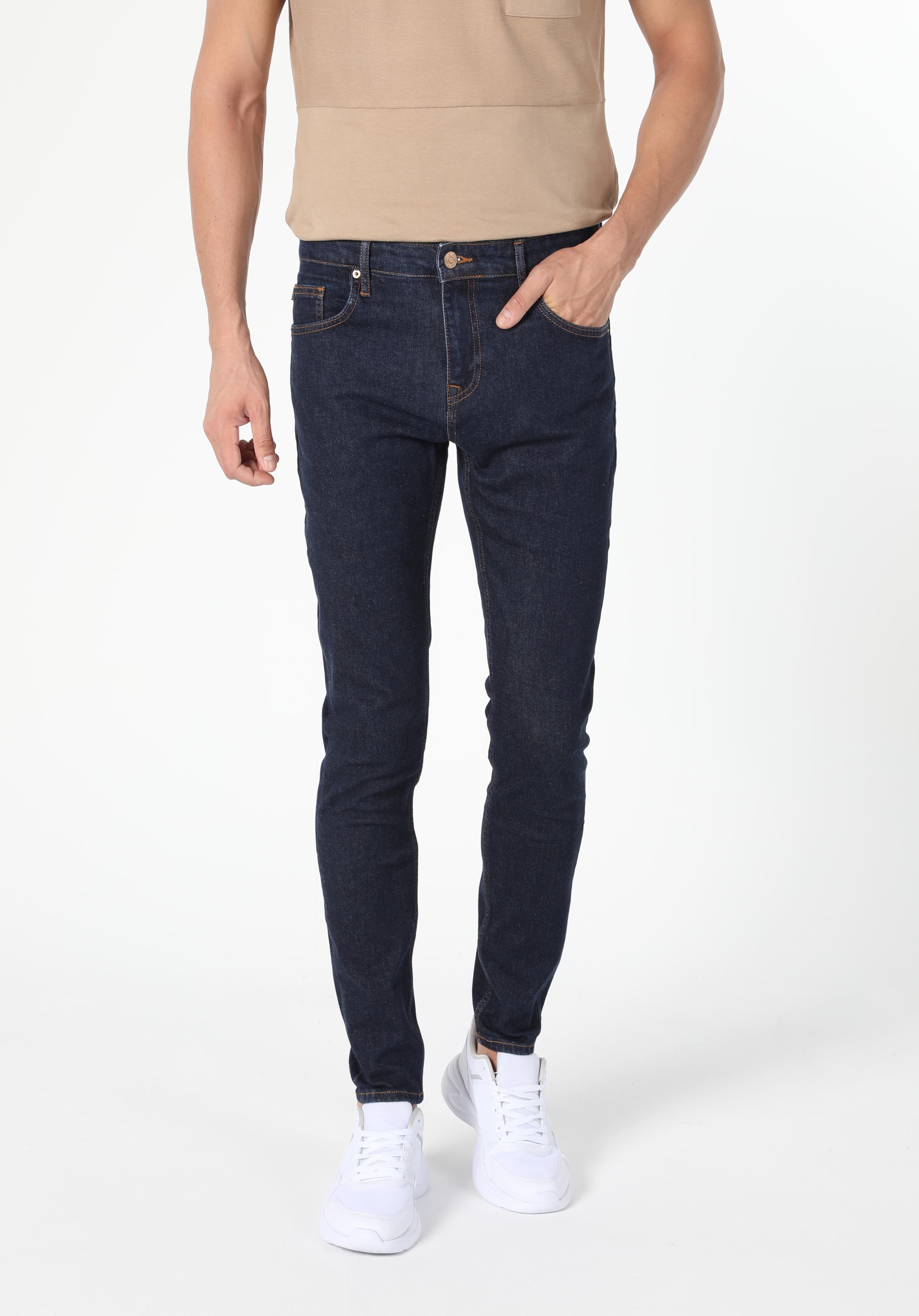 Afișați detalii pentru Pantaloni De Barbati Denim Slim Fit 041 Danny Cl1056490