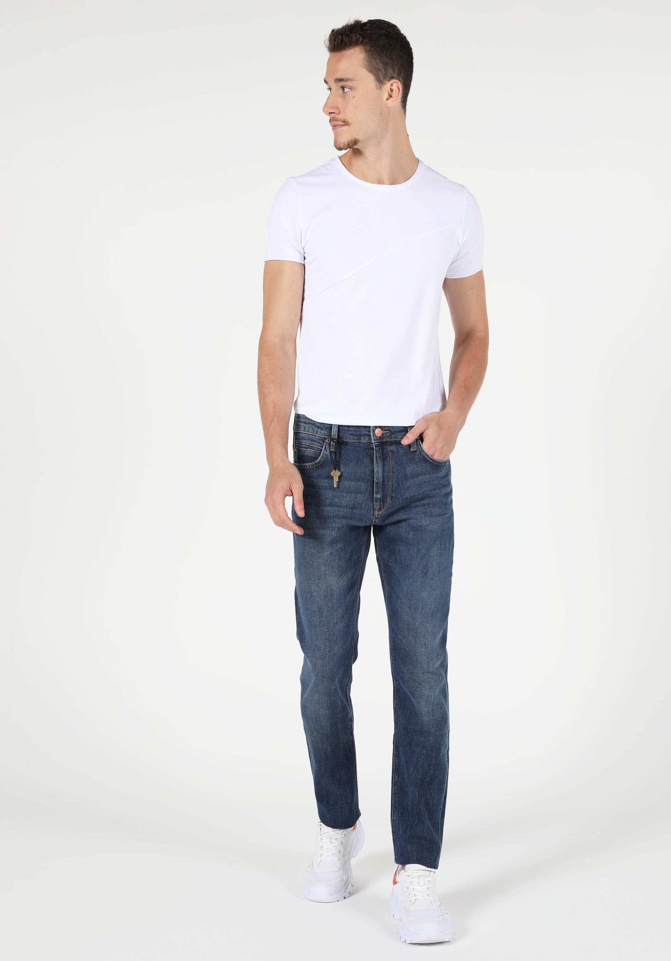 Afișați detalii pentru Pantaloni De Barbati Denim Slim Fit 041 Danny Cl1051668