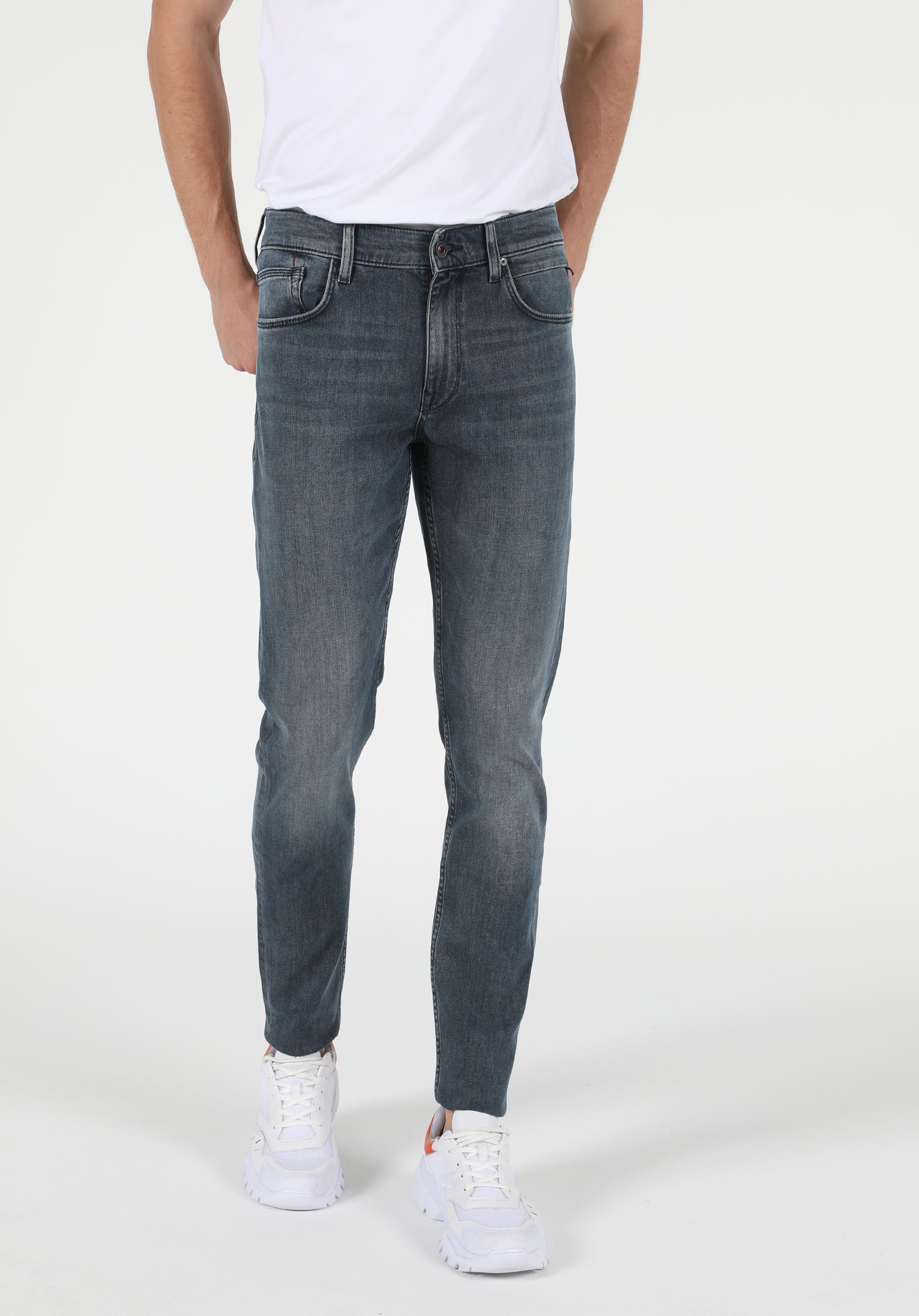 Afișați detalii pentru Pantaloni De Barbati Denim Slim Fit 041 Danny Cl1051676