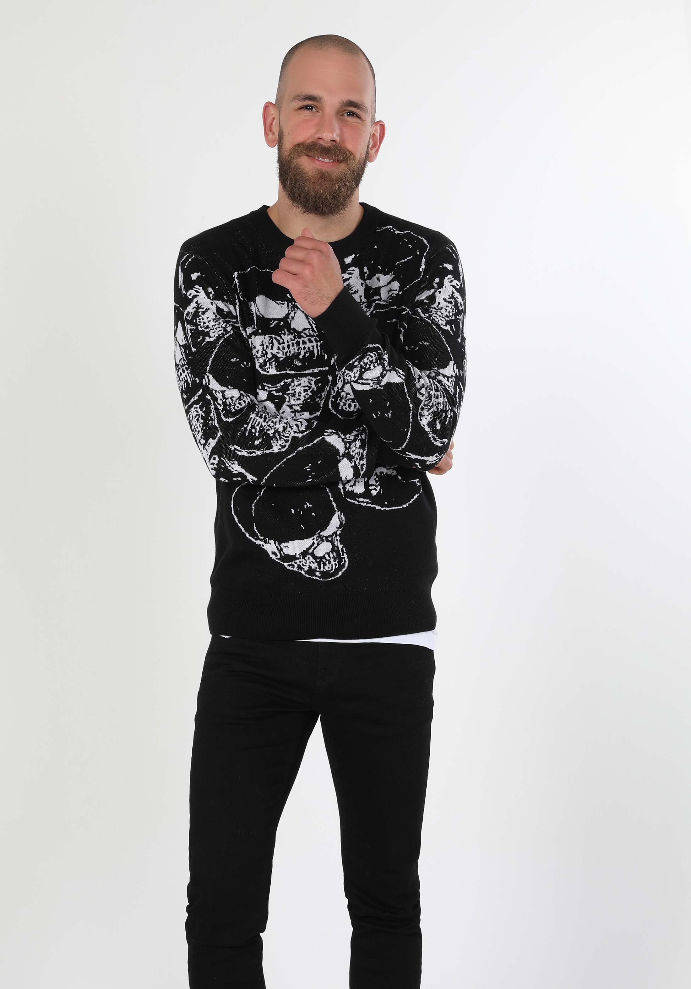 Afișați detalii pentru Pulover De Barbati Negru Regular Fit  Cl1060005