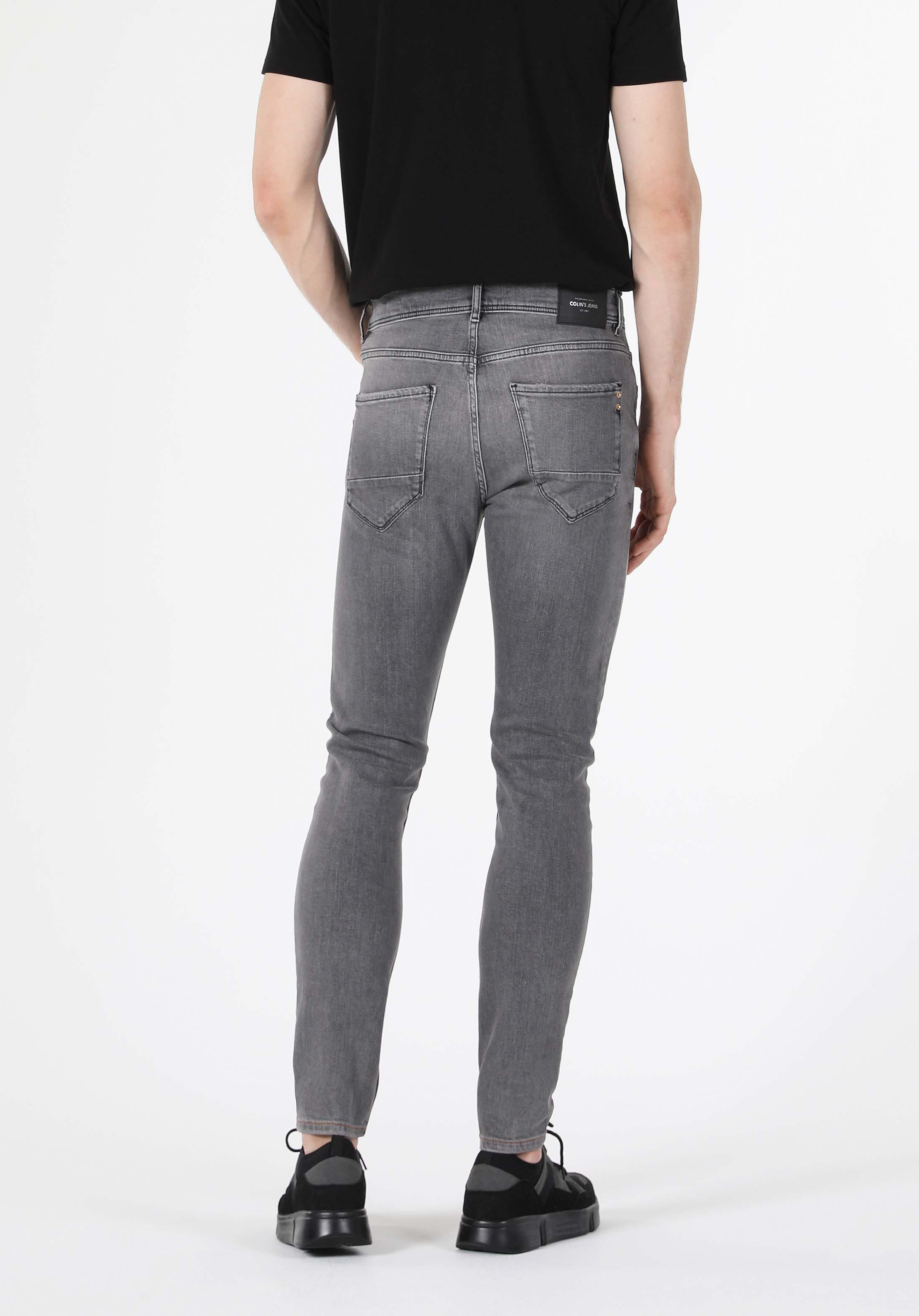 Afișați detalii pentru Pantaloni De Barbati Denim Skinny Fit 040 Alex Cl1057850