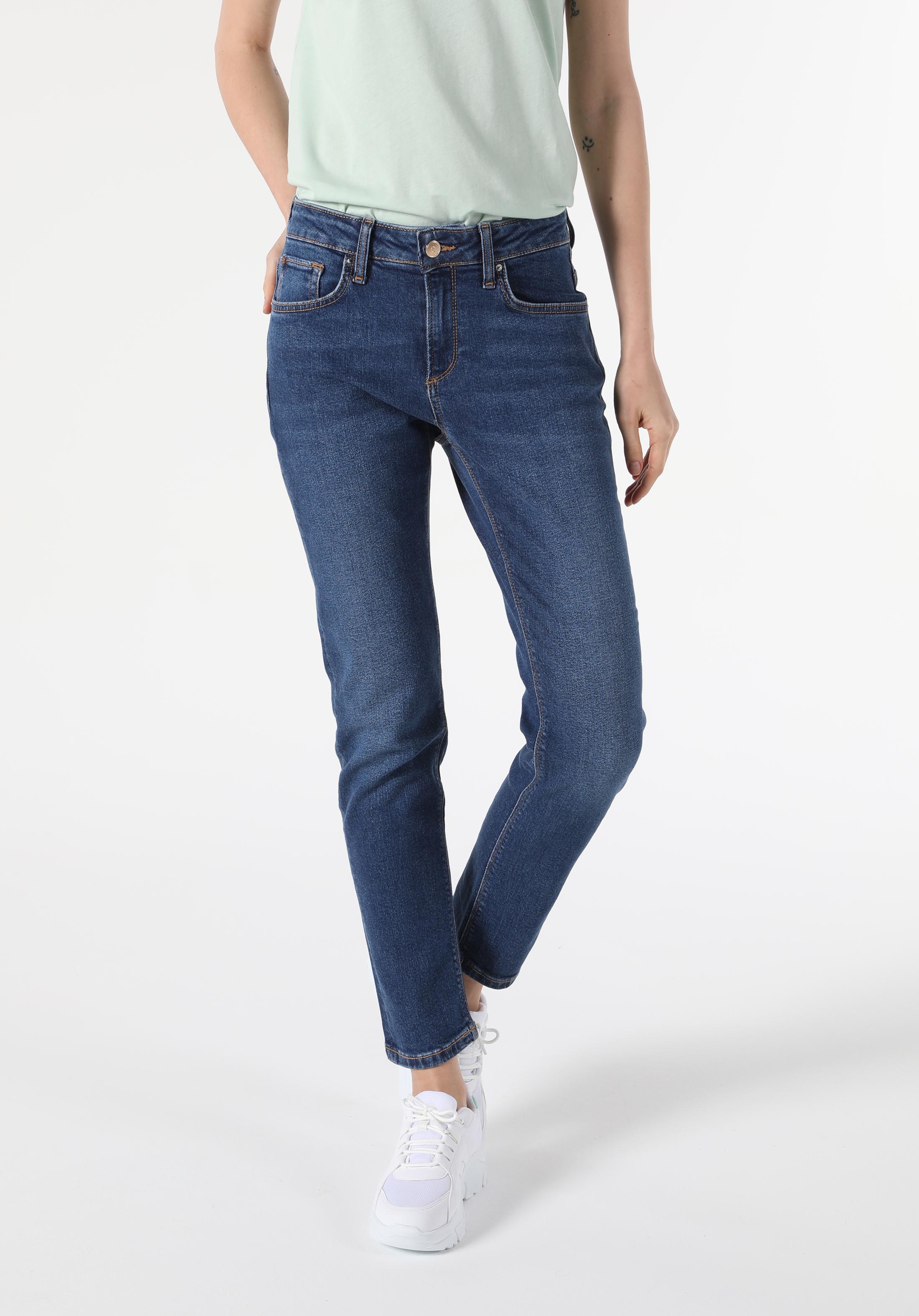 Afișați detalii pentru Pantaloni De Dama Denim Slim Boyfriend Fit 892 Alina Cl1054645