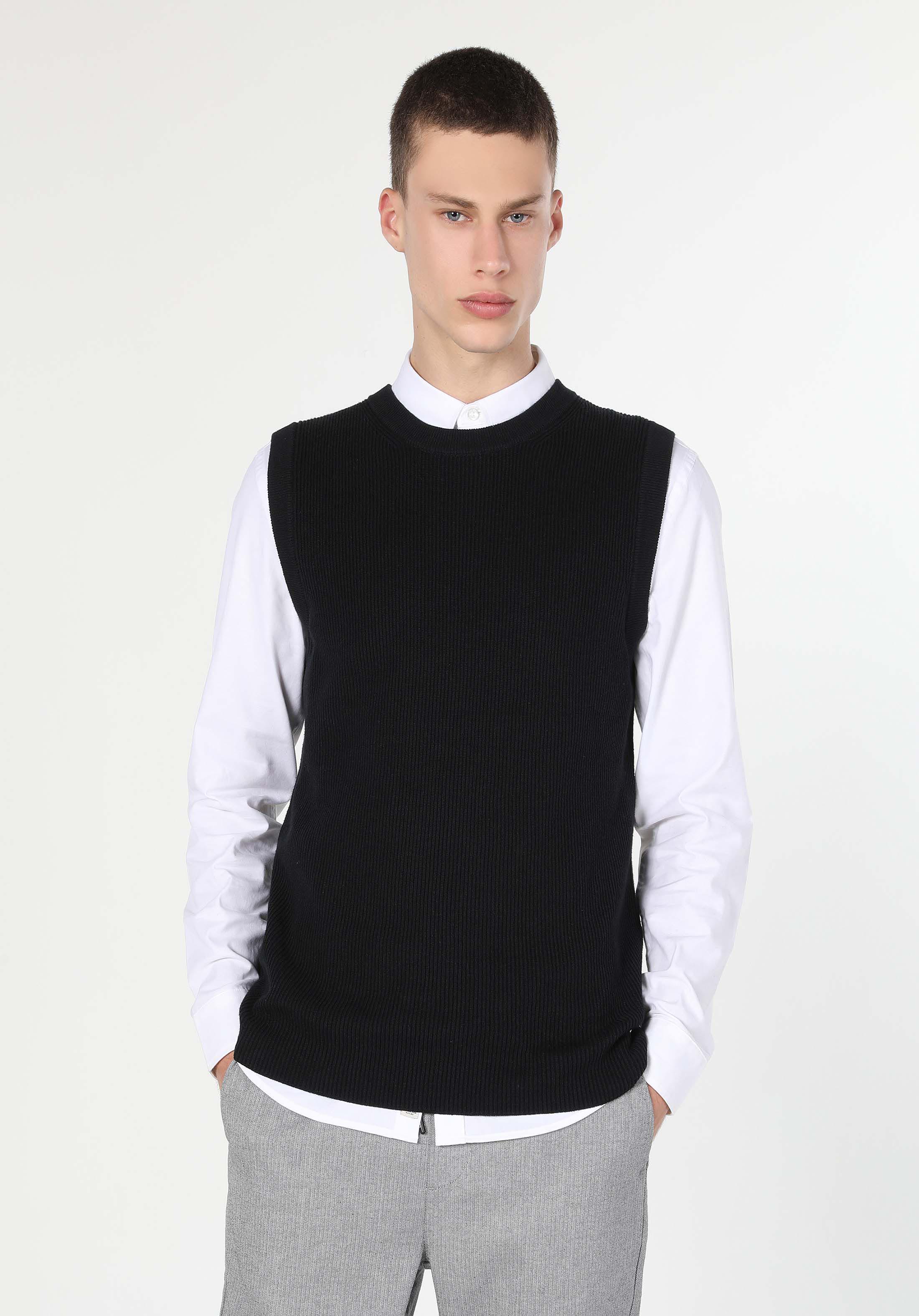 Afișați detalii pentru Pulover De Barbati Negru Slim Fit  Cl1060495