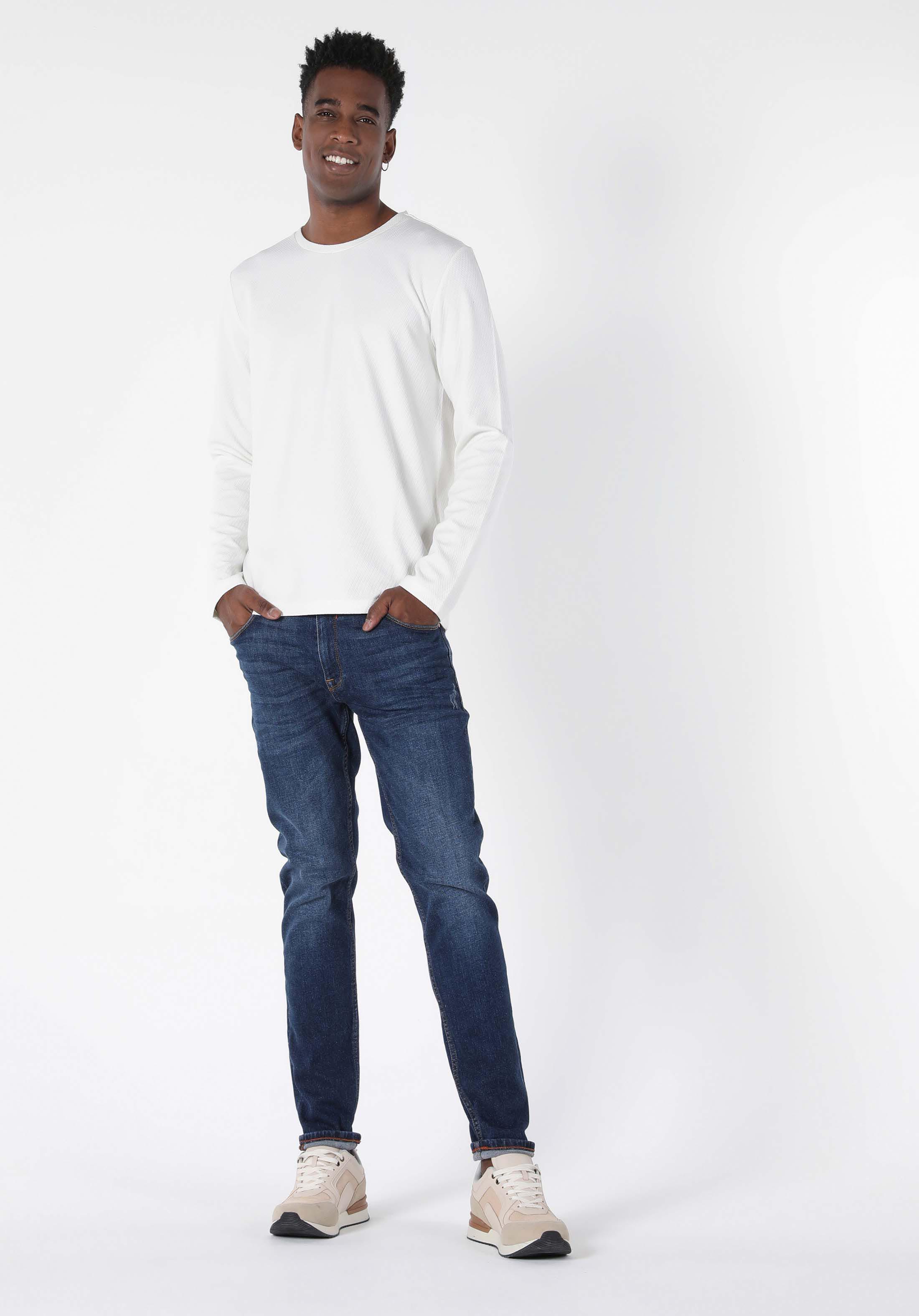 Afișați detalii pentru Tricou Cu Maneca Lunga De Barbati Alb Regular Fit  Cl1054849
