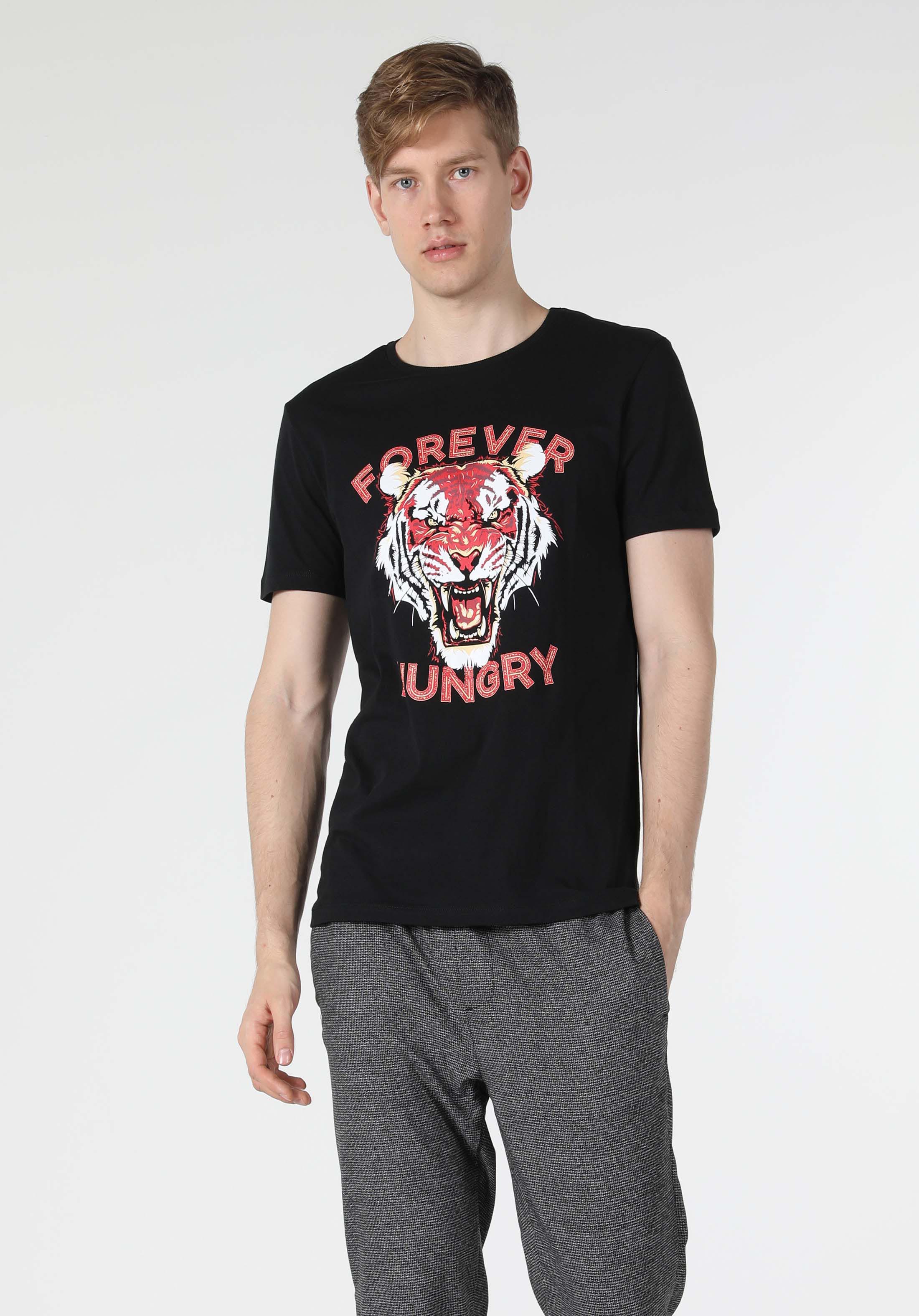 Afișați detalii pentru Tricou Cu Maneca Scurta De Barbati Negru Regular Fit  Cl1054891