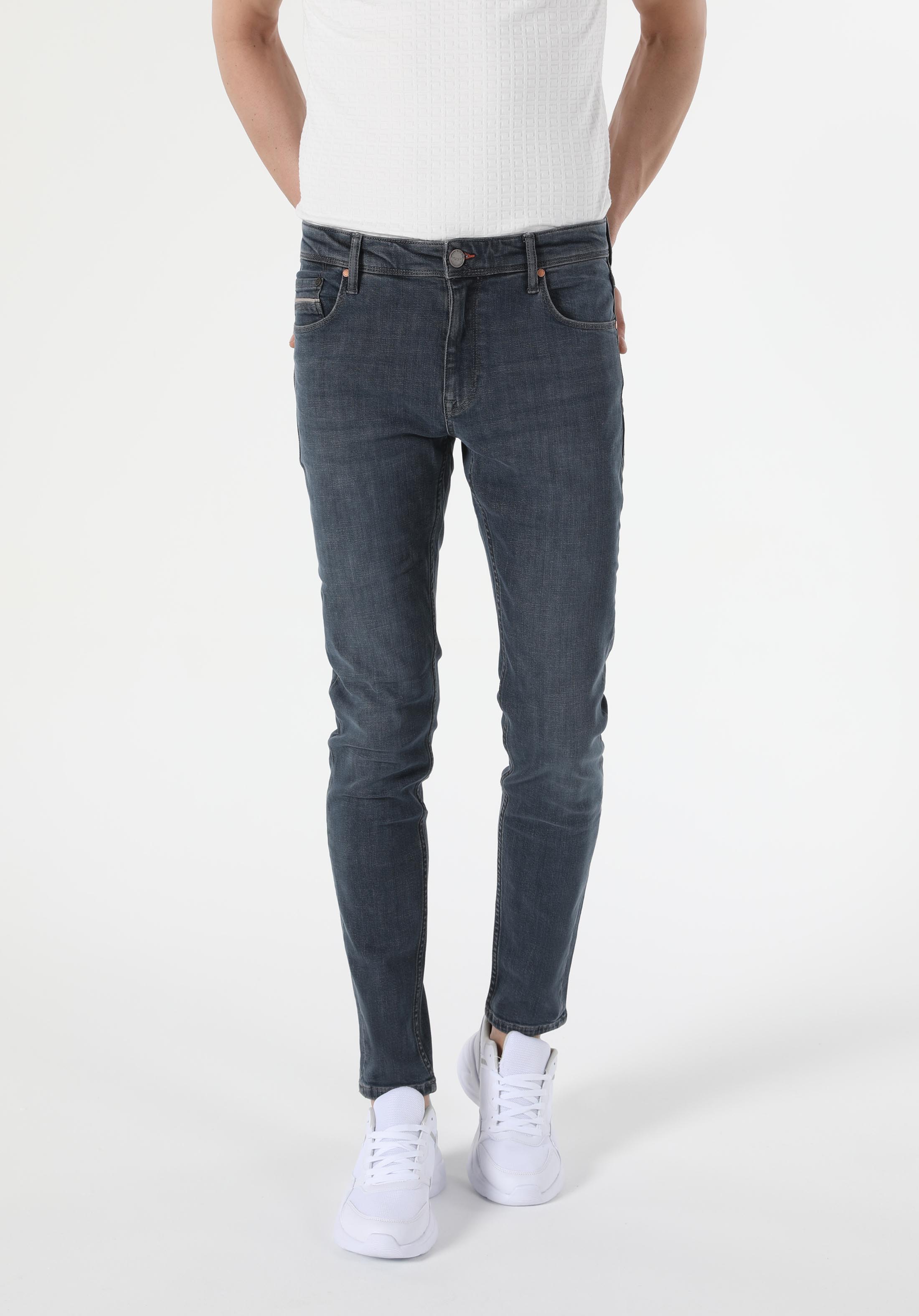 Afișați detalii pentru Pantaloni De Barbati Denim Slim Fit 041 Danny Cl1055441