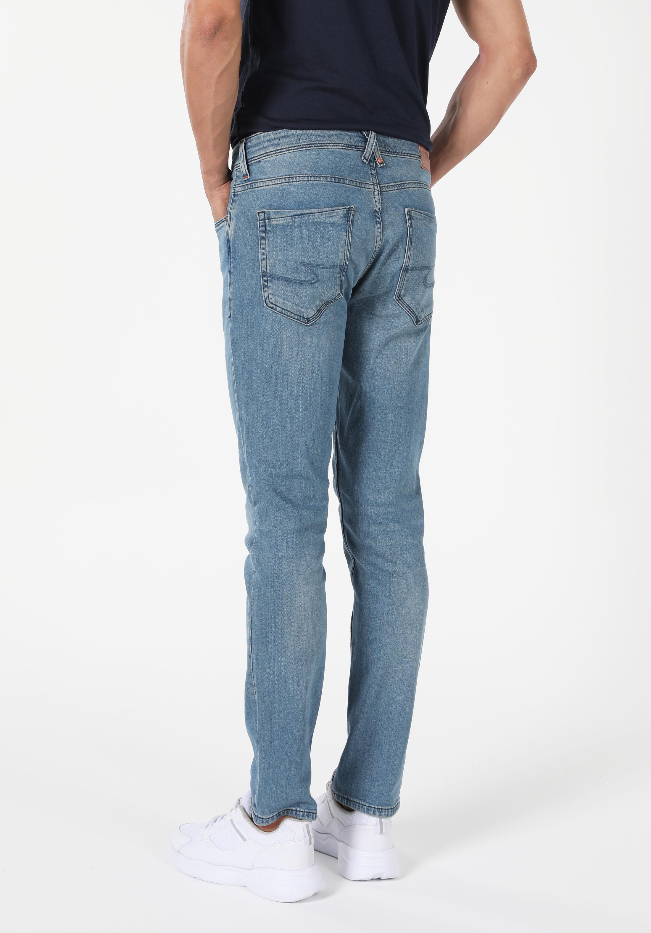 Afișați detalii pentru Pantaloni De Barbati Denim Straight Fit 044 Karl Cl1055456